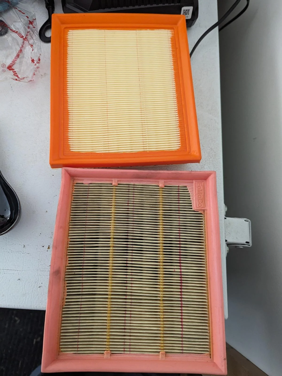 Ford Maverick Engine air filter change at 30000kms 1000031801
