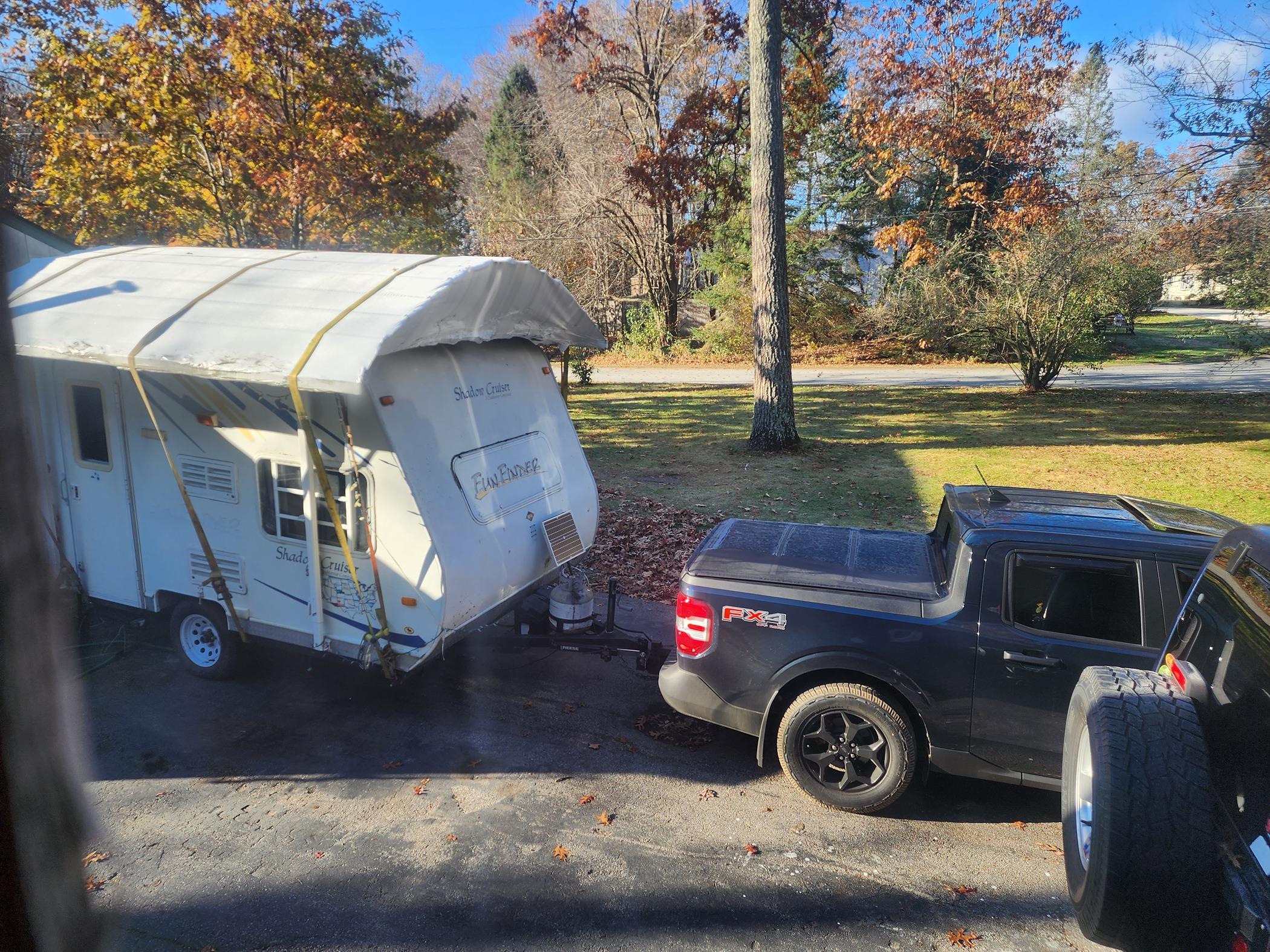 Ford Maverick Needs tow mirrors, Tritoon towing! 24 XL w/4K 20231112_085235
