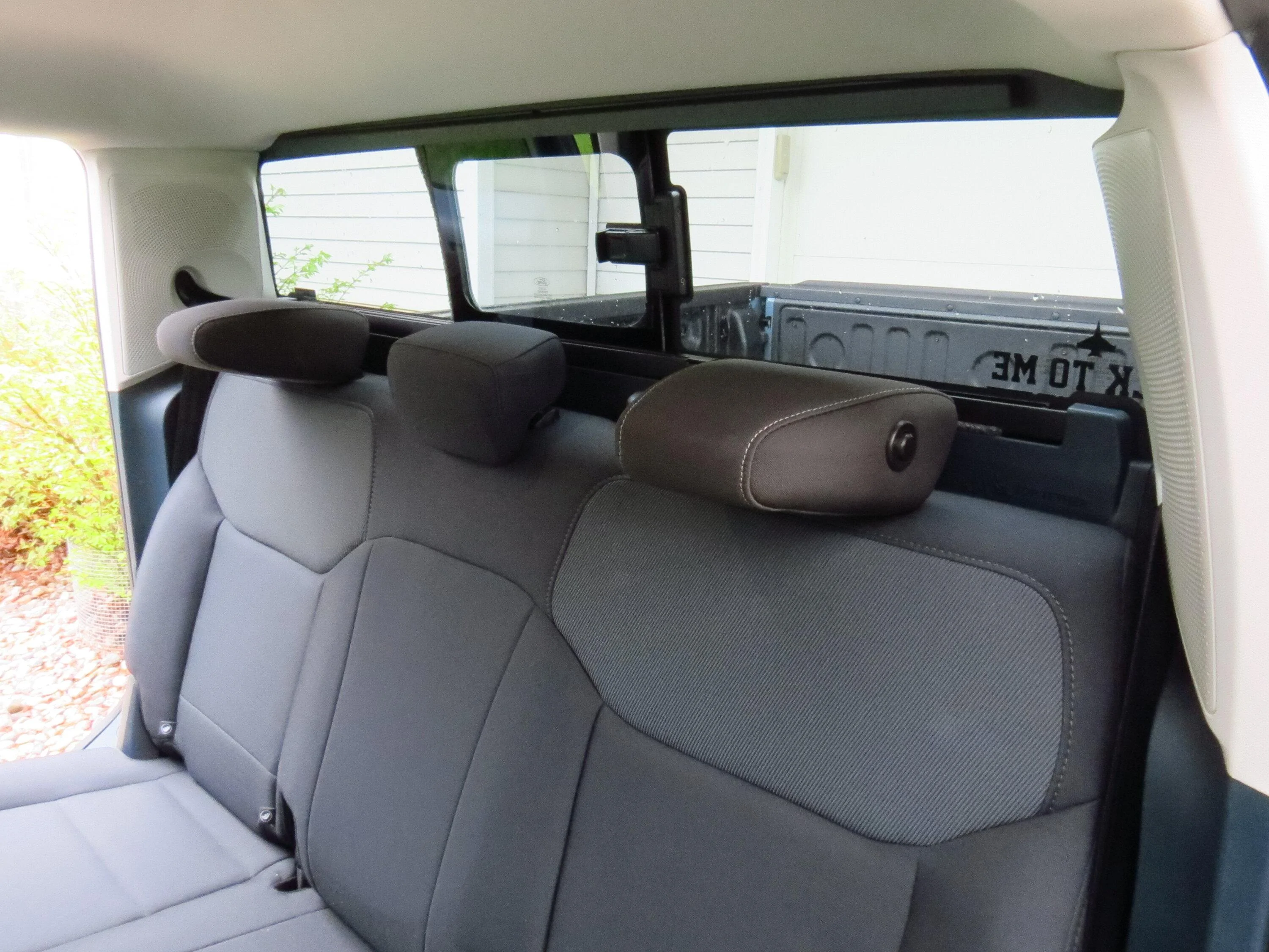 Ford Maverick Rear Folding Headrests from Escape (better rear visibility) IMG_6938