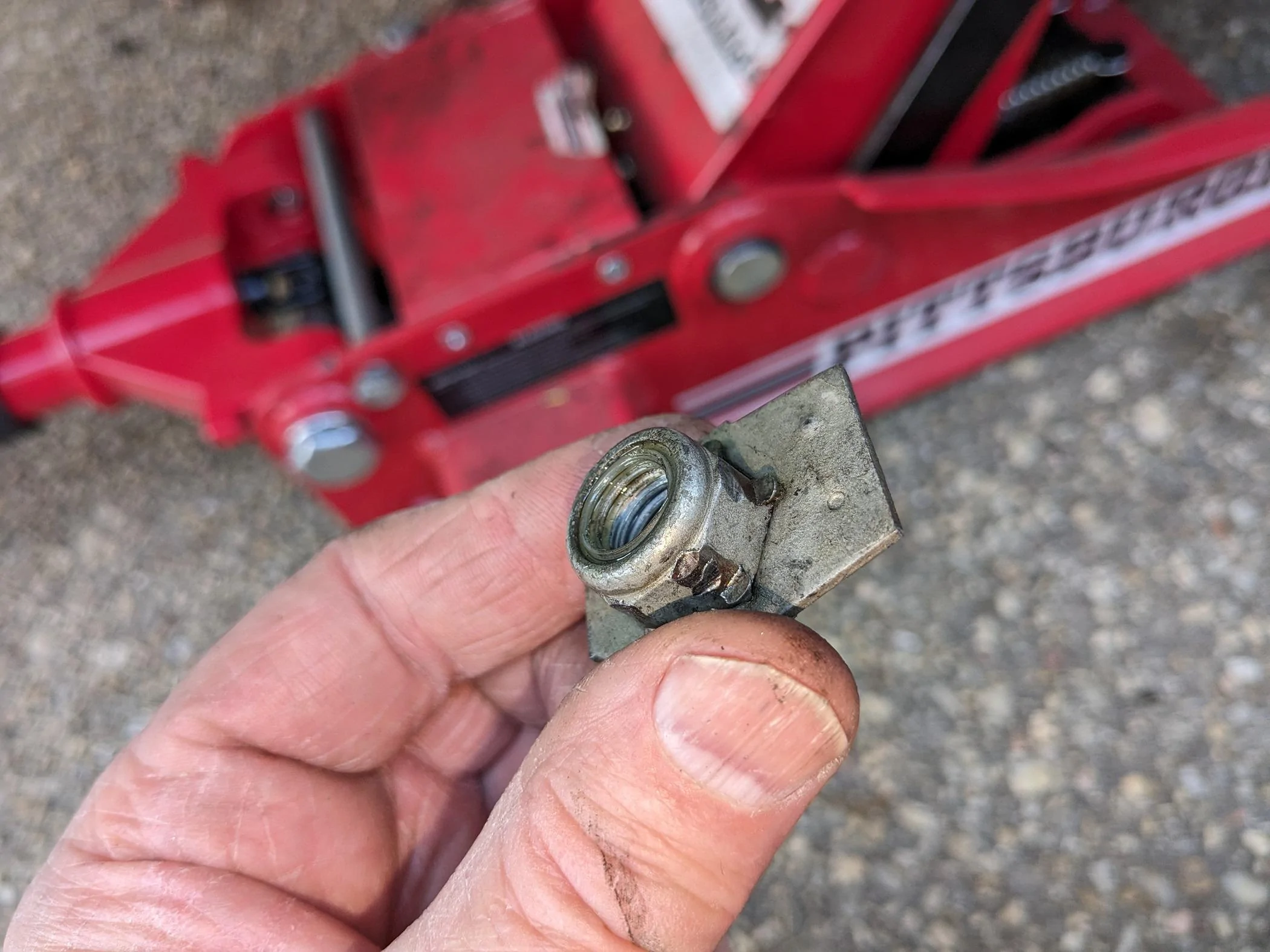 Ford Maverick Stuck with Ford lock washers PXL_20240505_182443448