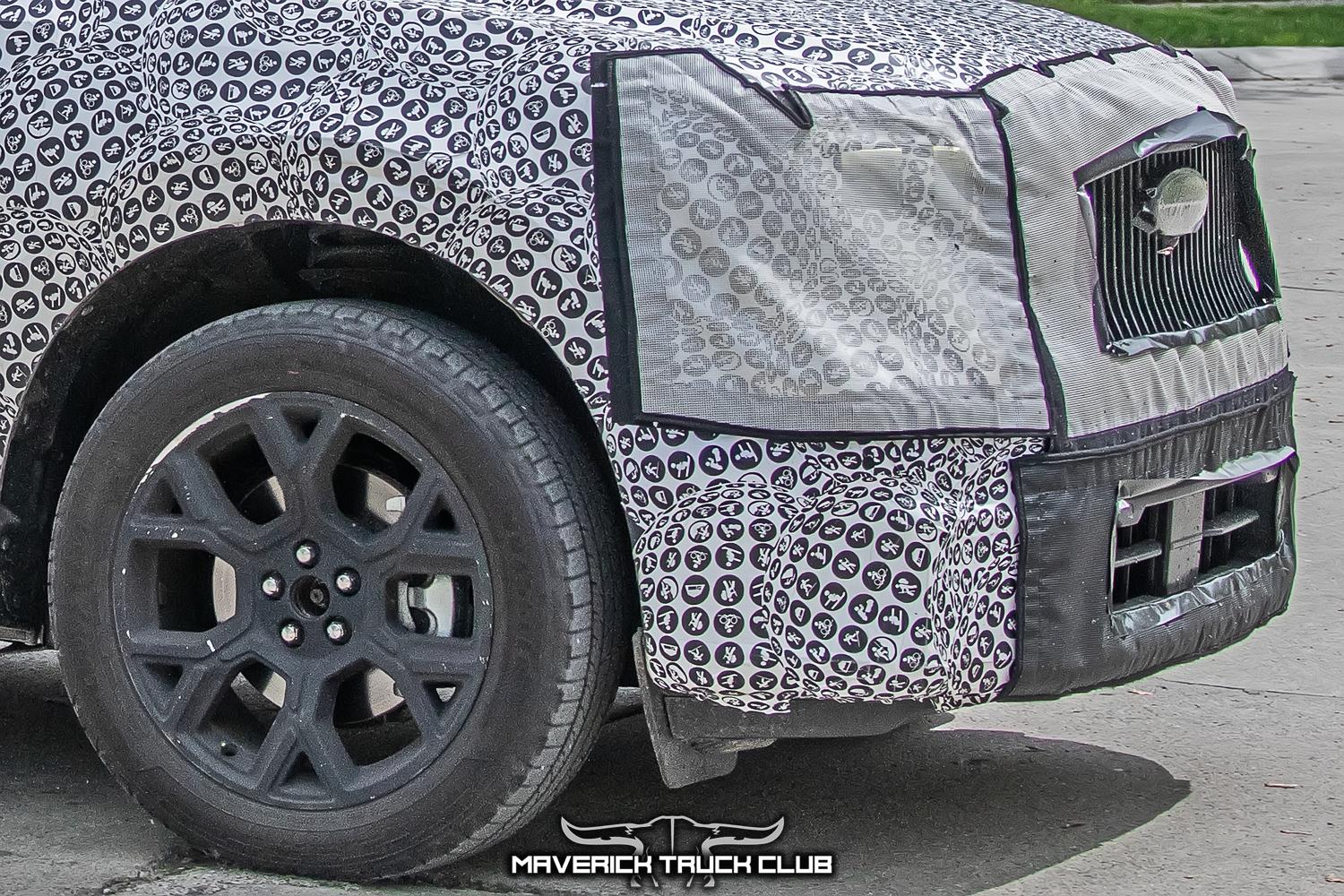 Ford Maverick Spied: Maverick Refresh Lobo ST Street Truck Reveals New Vertical Grille Design & 13" Infotainment Screen veritical-grille-larger-infotainment-screen-14-