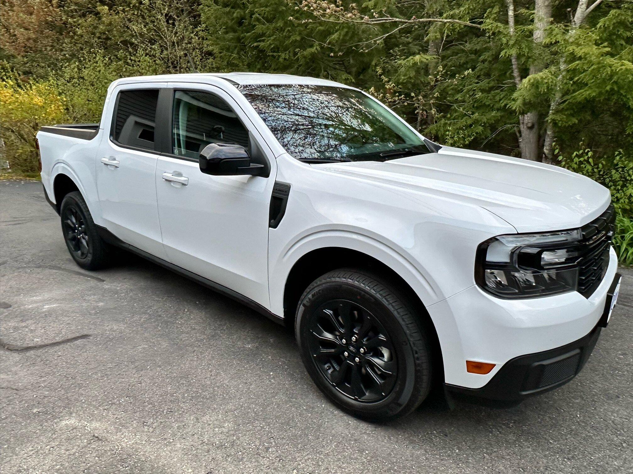 Ford Maverick 10 months later it arrived. Lariat, Hybrid, BAP image1