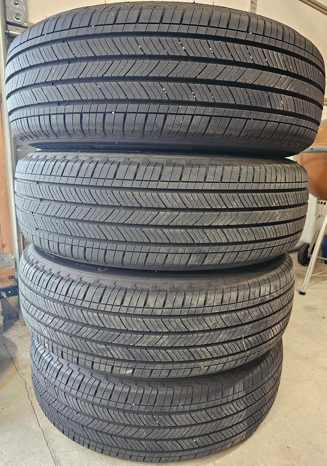 Ford Maverick 18" Black Appearance Package Wheels/tires 20240516_074843