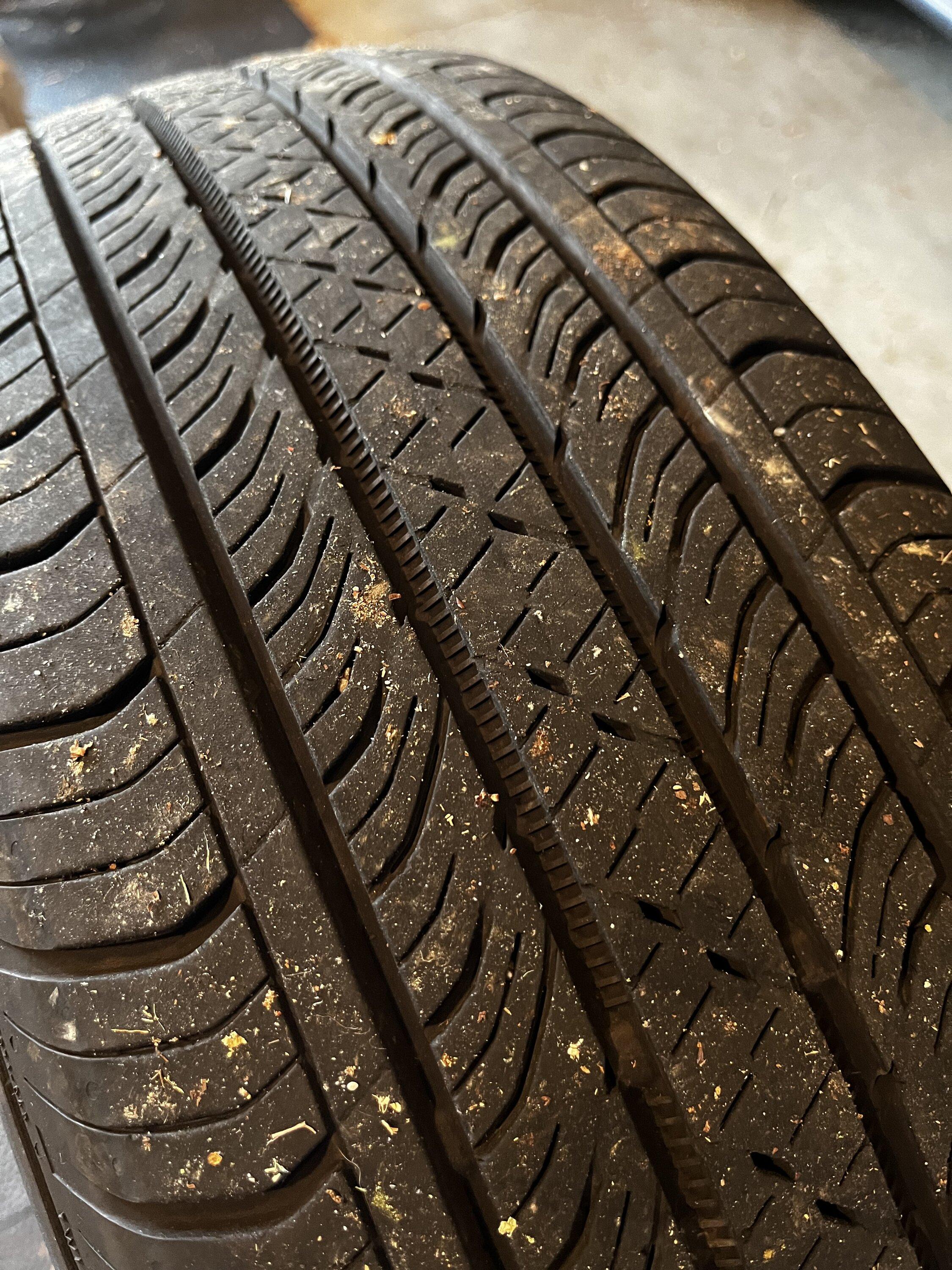 Ford Maverick Set of XLT takeoff wheels and tires $650 IMG_2187