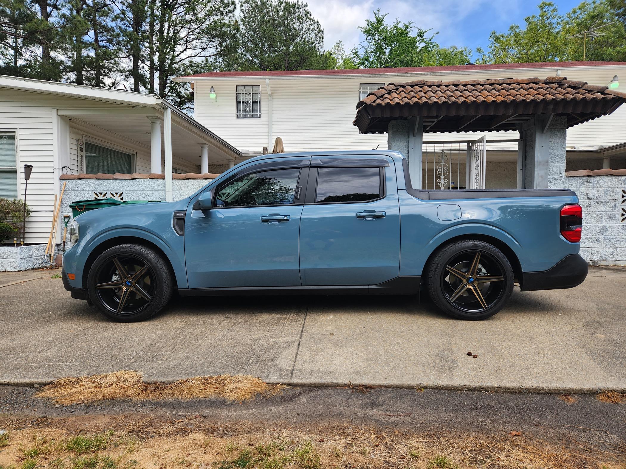 Ford Maverick Few Maverick mods... Escape lowering springs, Escape engine cover, 20" wheels 20230425_150329