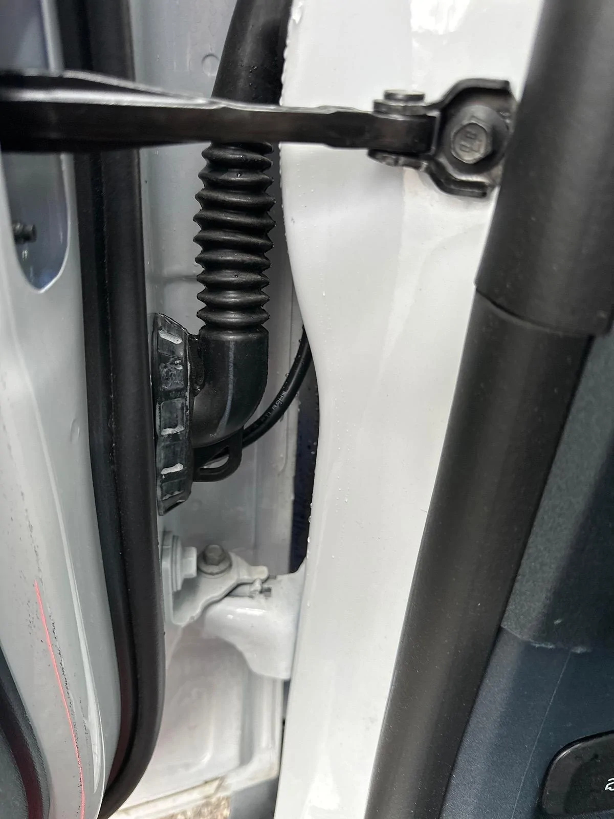 Ford Maverick Mabett |  Maverick side marker signal light in development imag