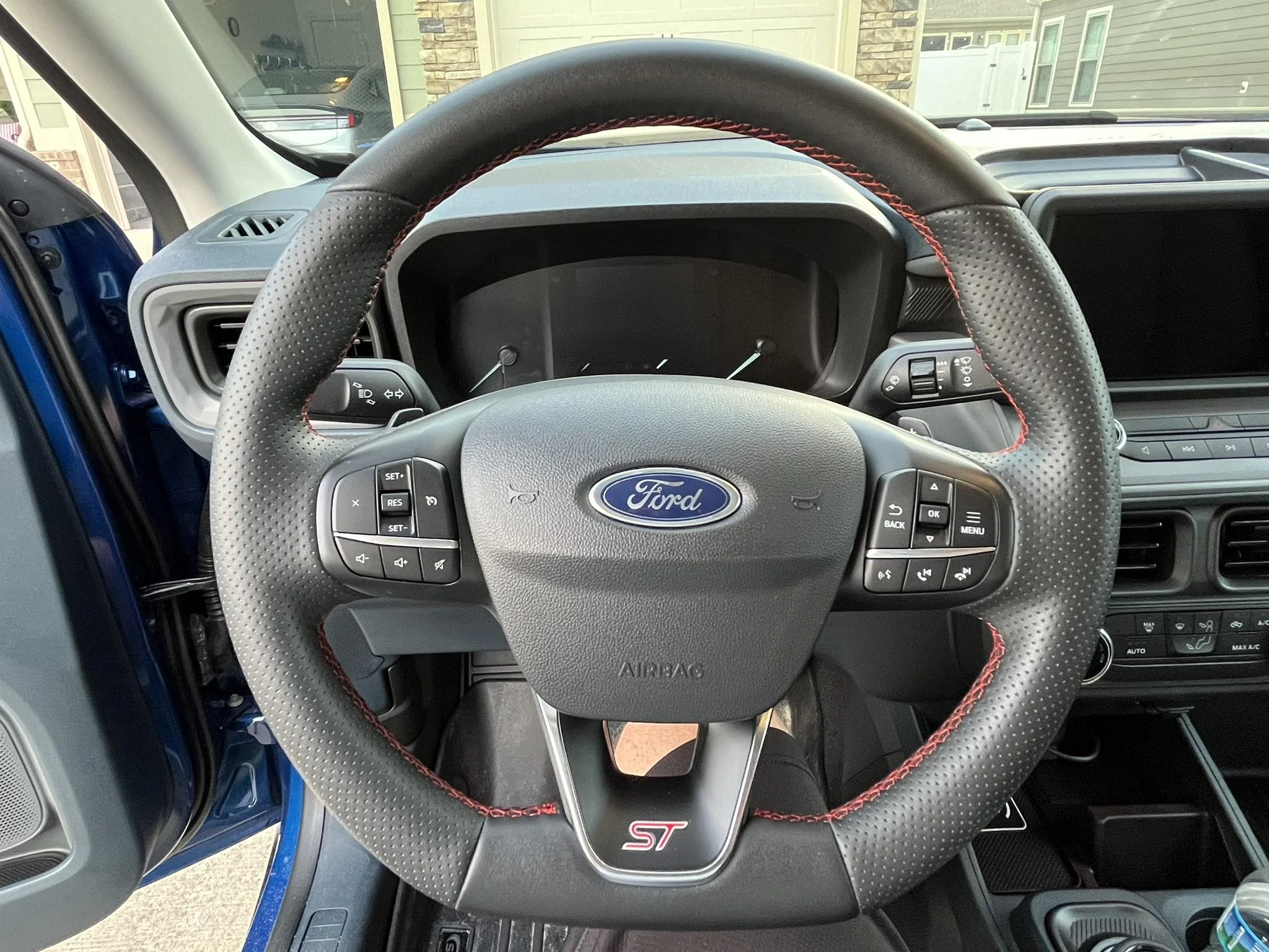 Ford Maverick P.S.I.Clone - The ST We Wish Ford Had Built ST Steering Wheel