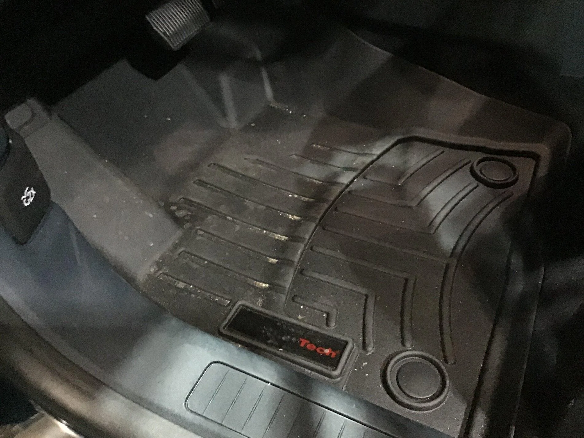 Ford Maverick Floor Liners / Mats - Ford vs Weathertech 0199591F-550B-4A8A-BDE8-4CCFB8336F2B