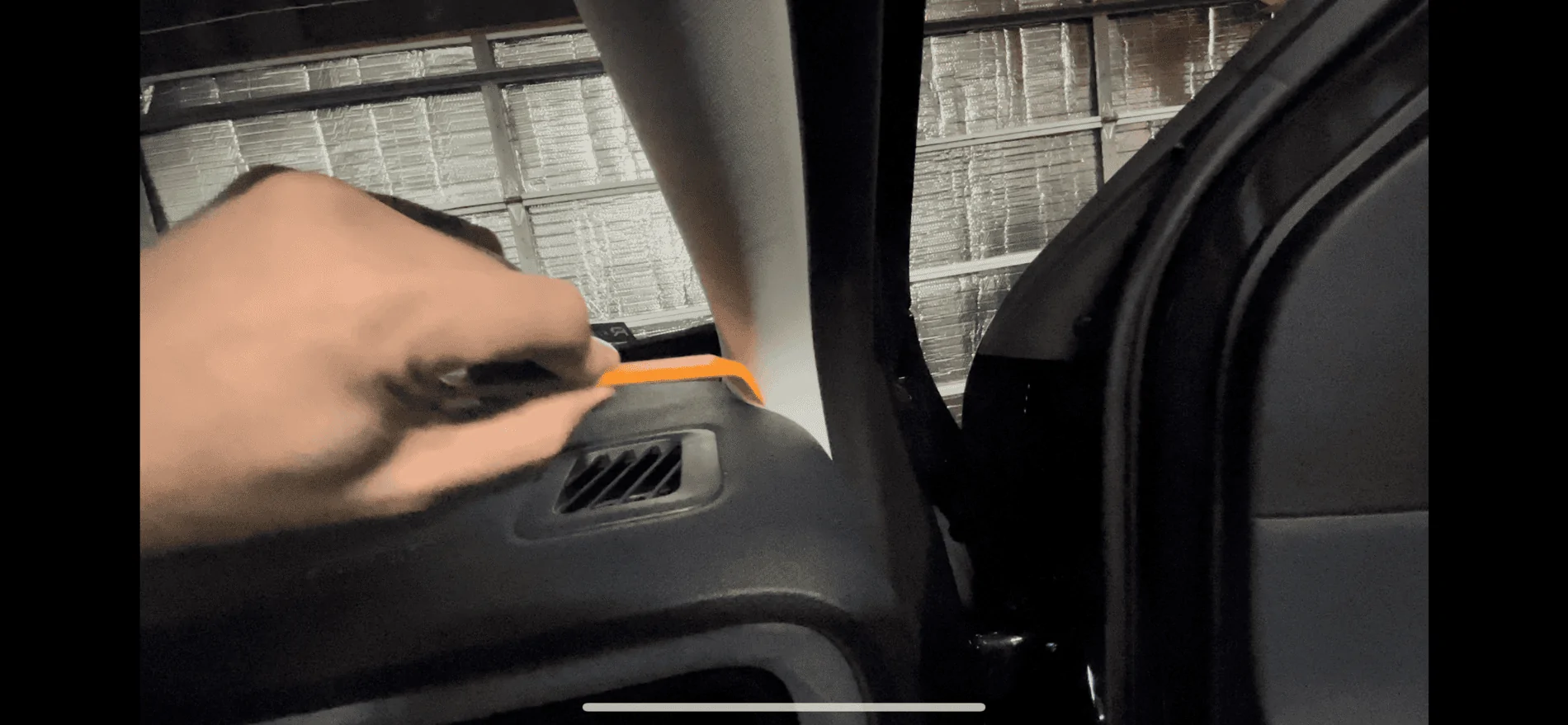 Ford Maverick Video: 2 ways to hardwire your device to the accessory power. 4CED4C93-DB20-449E-8477-1EE79584E490
