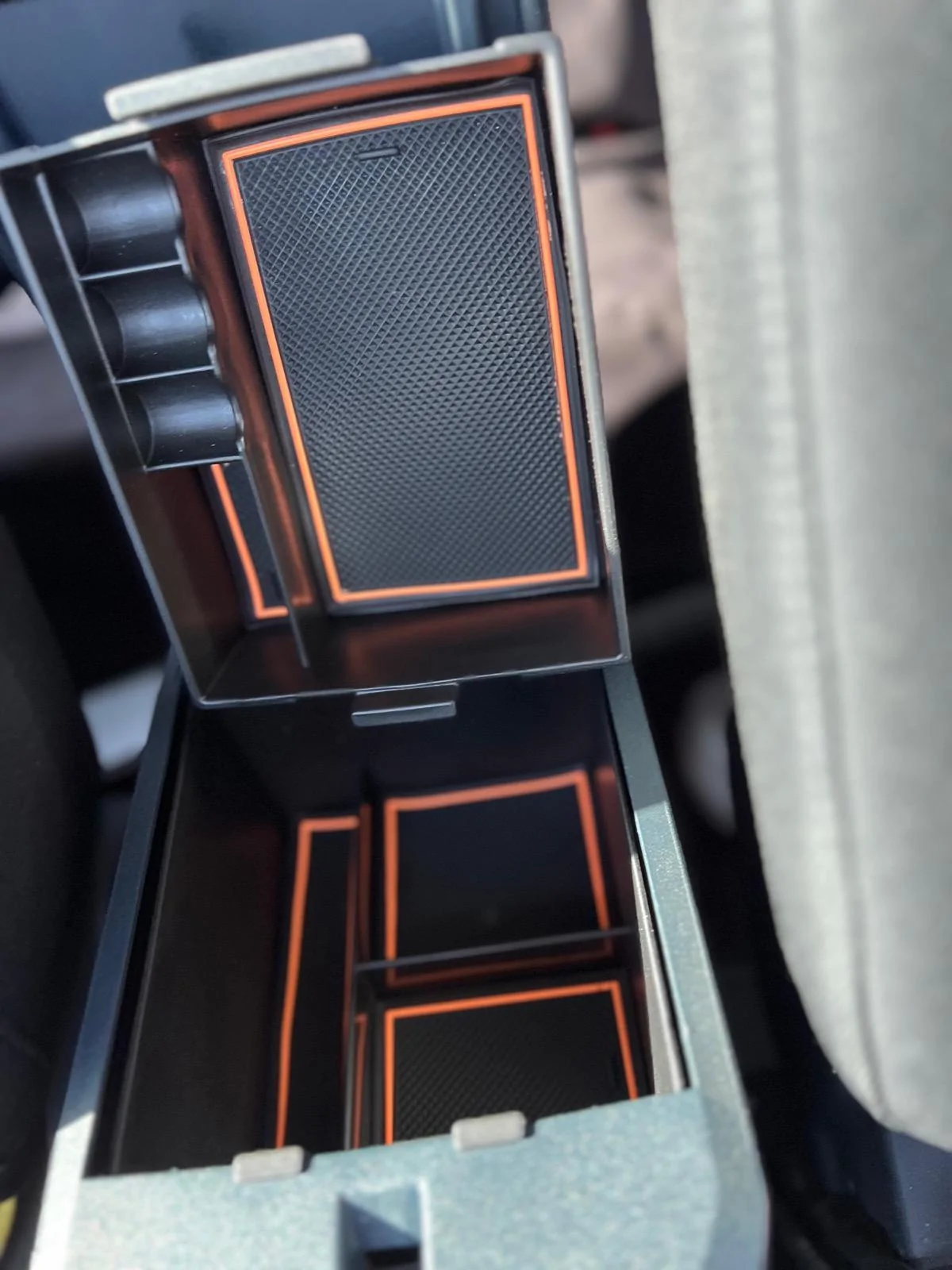 Ford Maverick Disappointed in Muslogy center console tray! Bad mould? IMG_0887