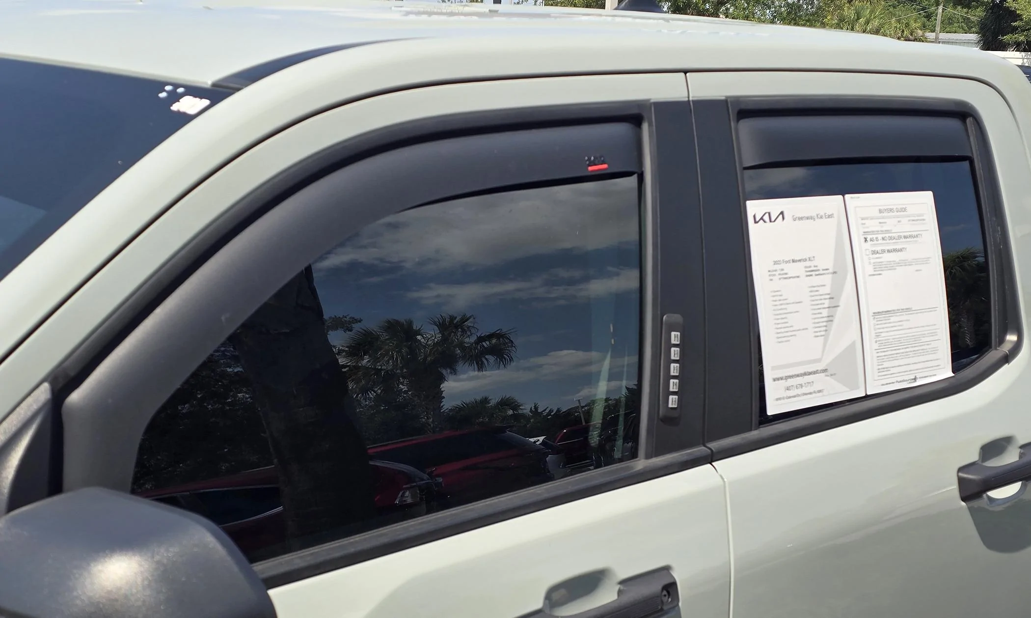 In.Channel.EGR.Window.Vent.Shades.02.jpg