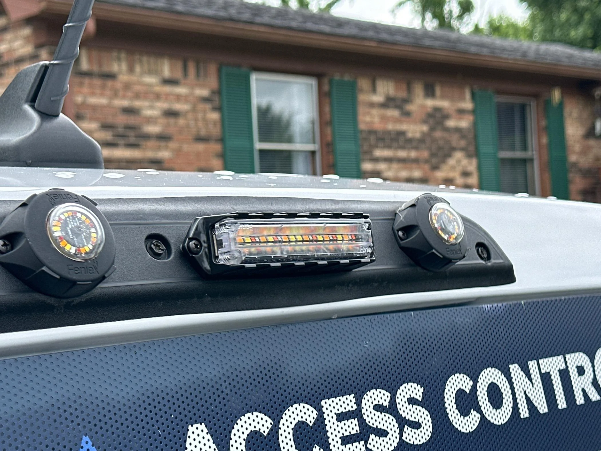 Ford Maverick looking for help for emergency lighting installation imag