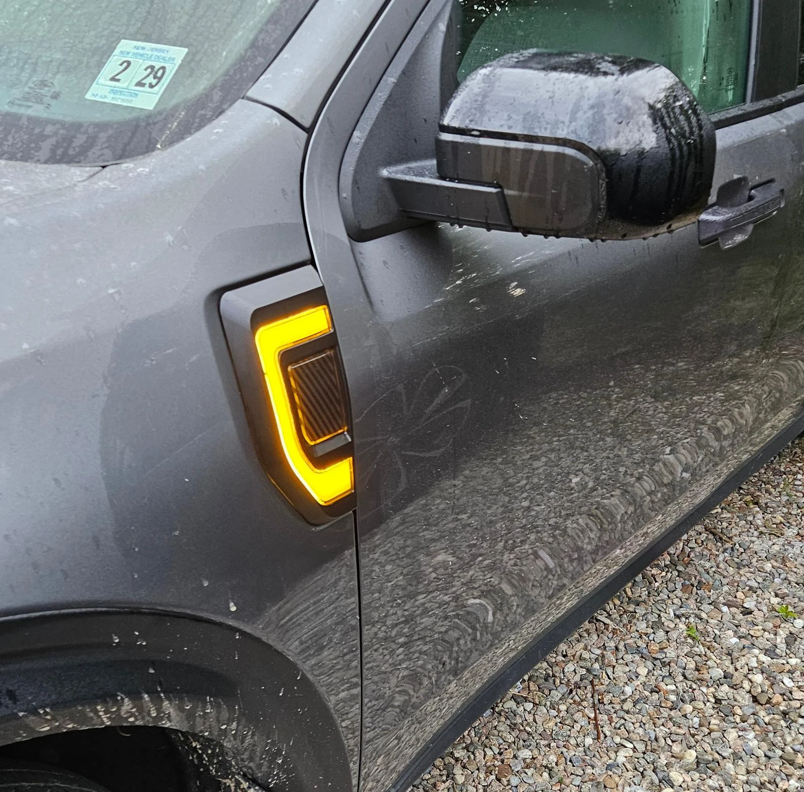 Ford Maverick Mabett side turn signals? 20240530_062741