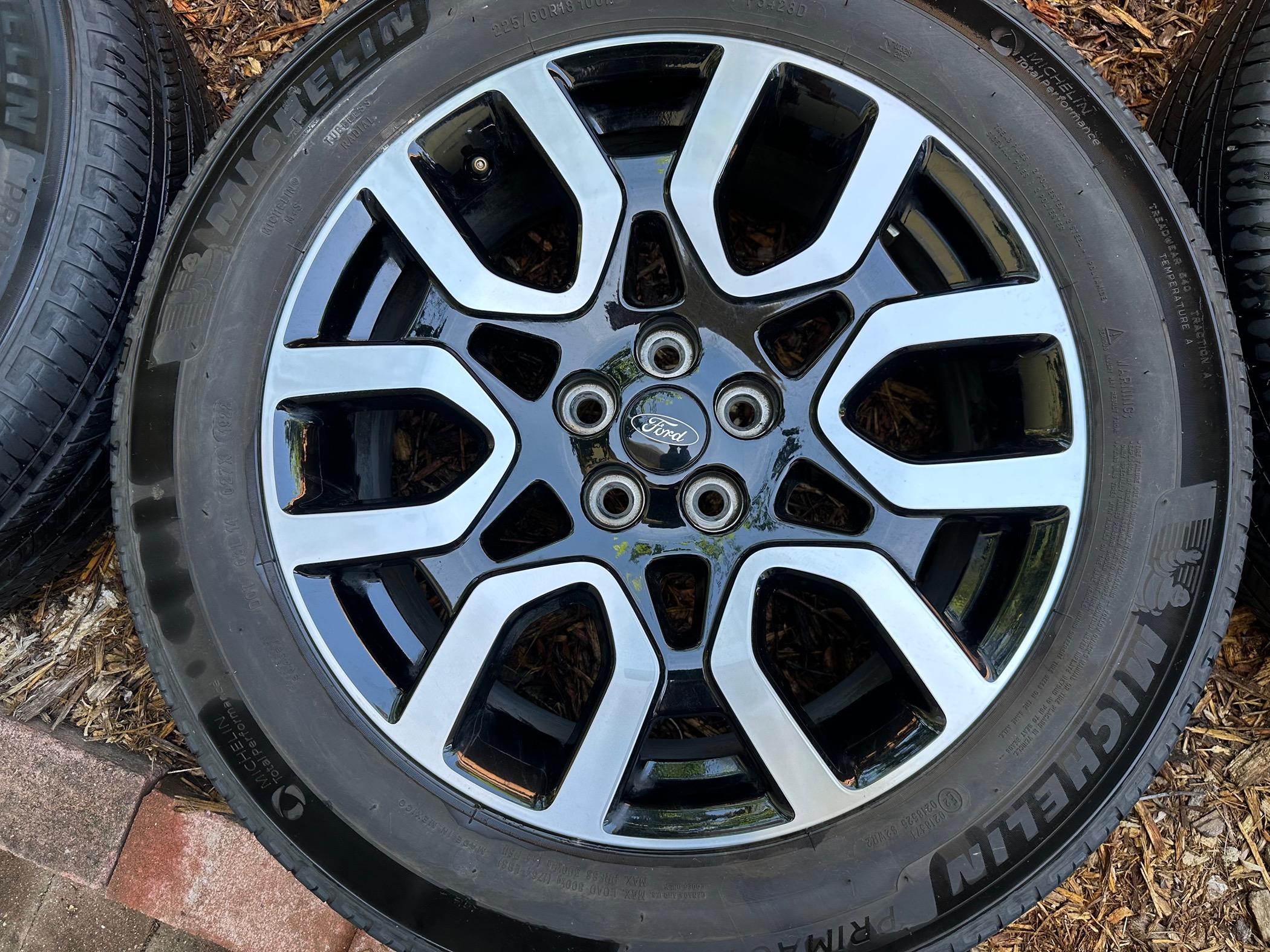 Ford Maverick Lariat wheels and tires (2022 13k miles) IMG_7770