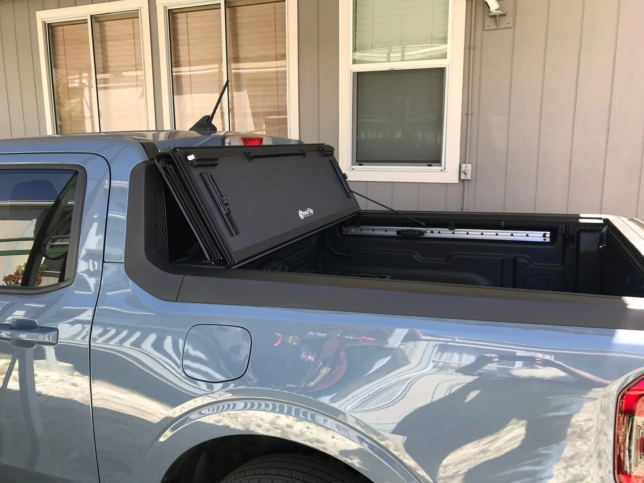 Ford Maverick LOOKING AT HARD TRI-FOLD COVERS 73871301674__DFE79FF4-B6B9-4286-87B5-4149B645AD09