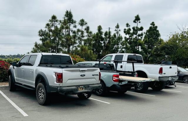 Ford Maverick Post your Maverick next to ridiculously large trucks - photos thread IMG_9344