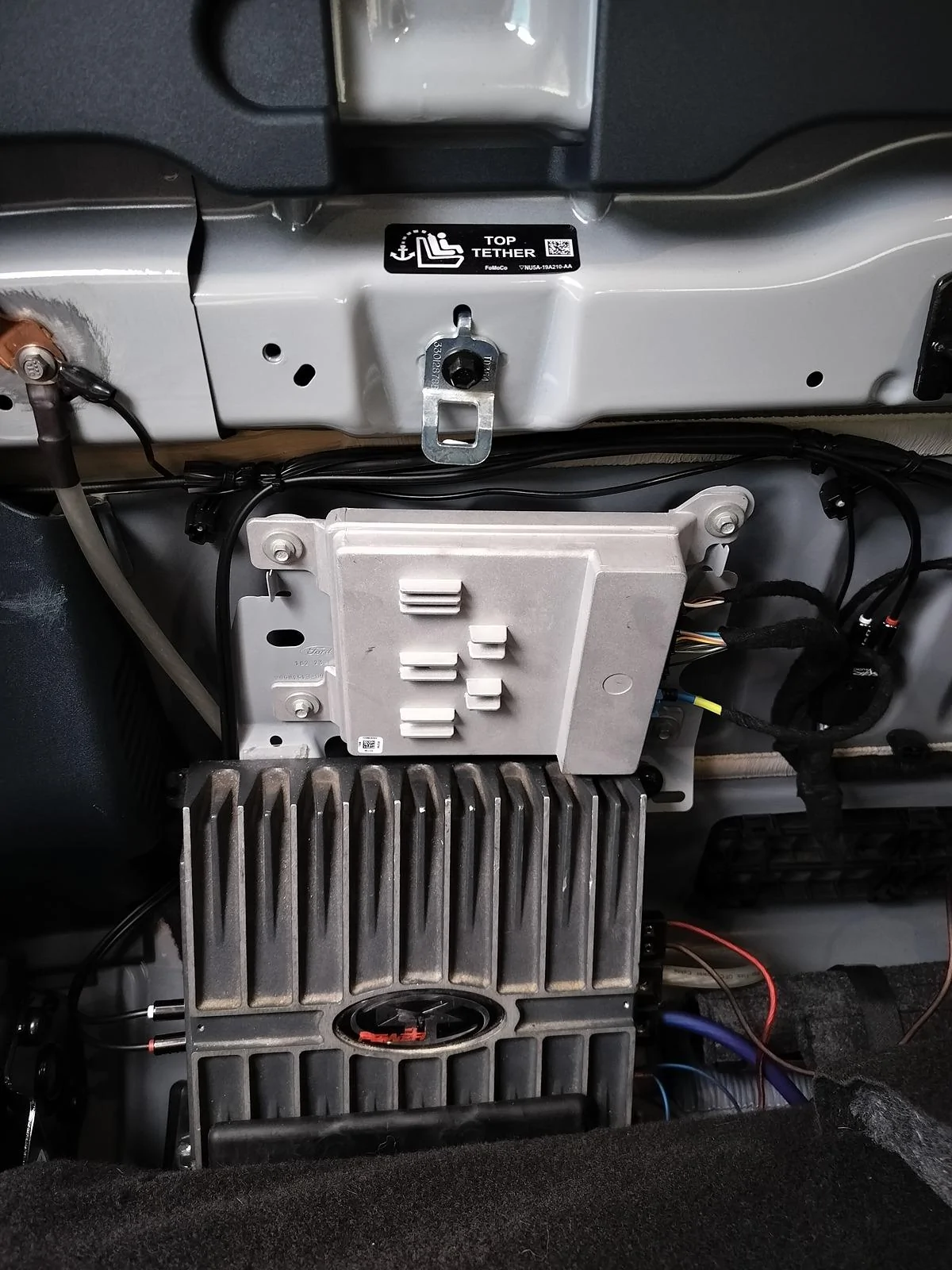 Ford Maverick Was going to build a subwoofer enclosure, but... 1000001955