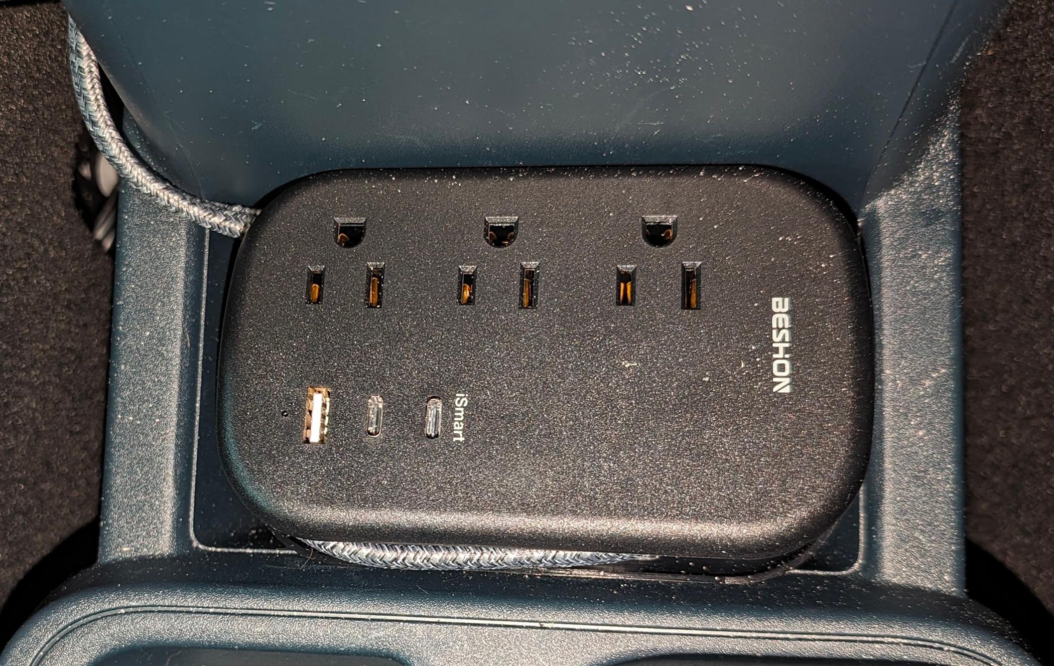 Ford Maverick How do you get local am/fm radio stations when phone is usb attached? 1000010417