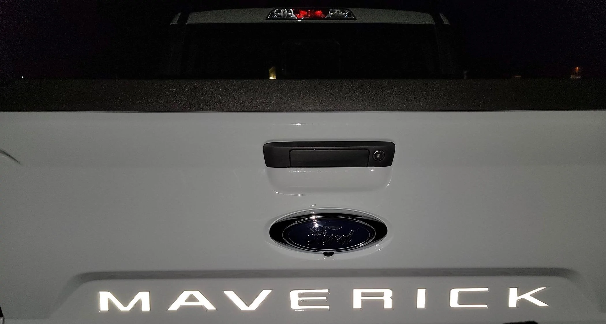 Ford Maverick Simple aesthetics for Oxford White IMG_8882