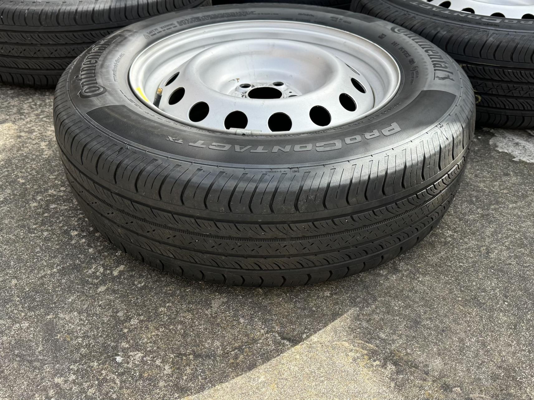 Ford Maverick Steelies w/ tires - no tpms - $100 - 3 left Maverick Tire 02