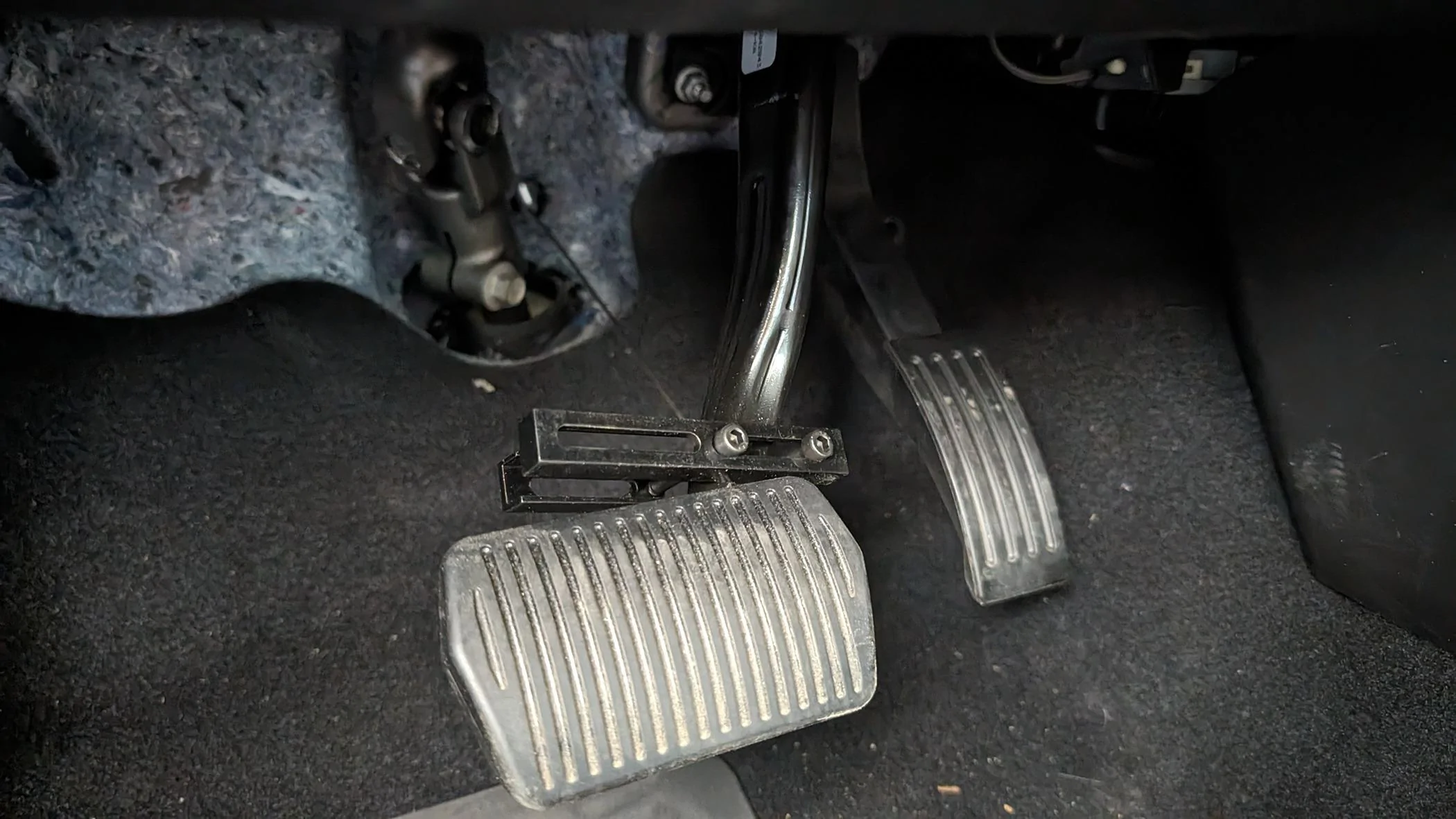 Ford Maverick Demco Baseplate & Stay-N-Play Supplemental Brakes (part1) Shadow4