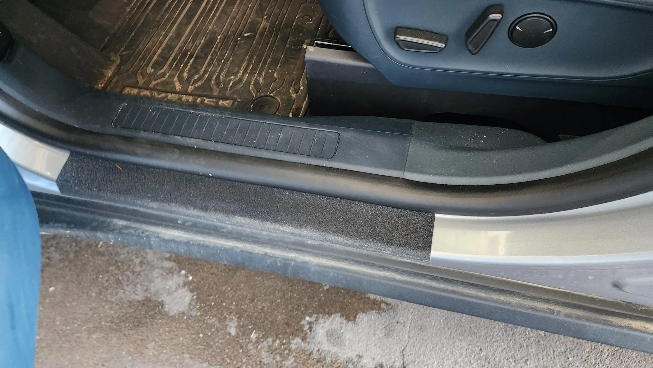 Ford Maverick Textured Door Sill Tape 20240612_124921