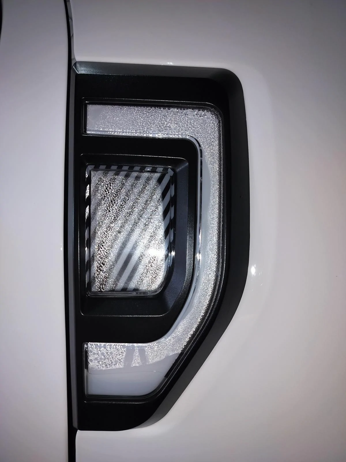 Ford Maverick Problem with Mabett Fender Turn signals IMG20240614085437