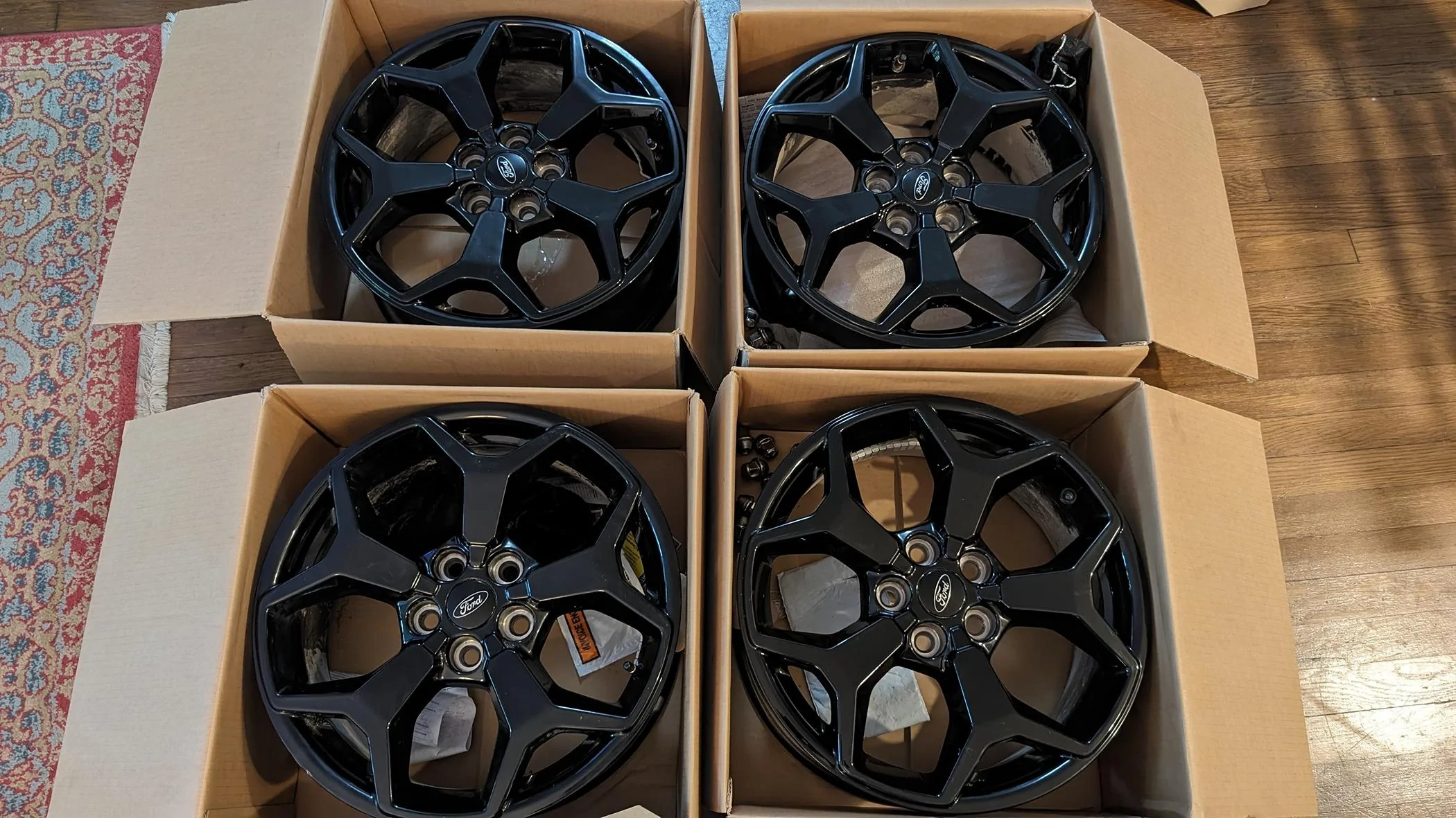 Ford Maverick FX4 Wheels, TPMS Sensors, lug nuts PXL_20240615_212508001