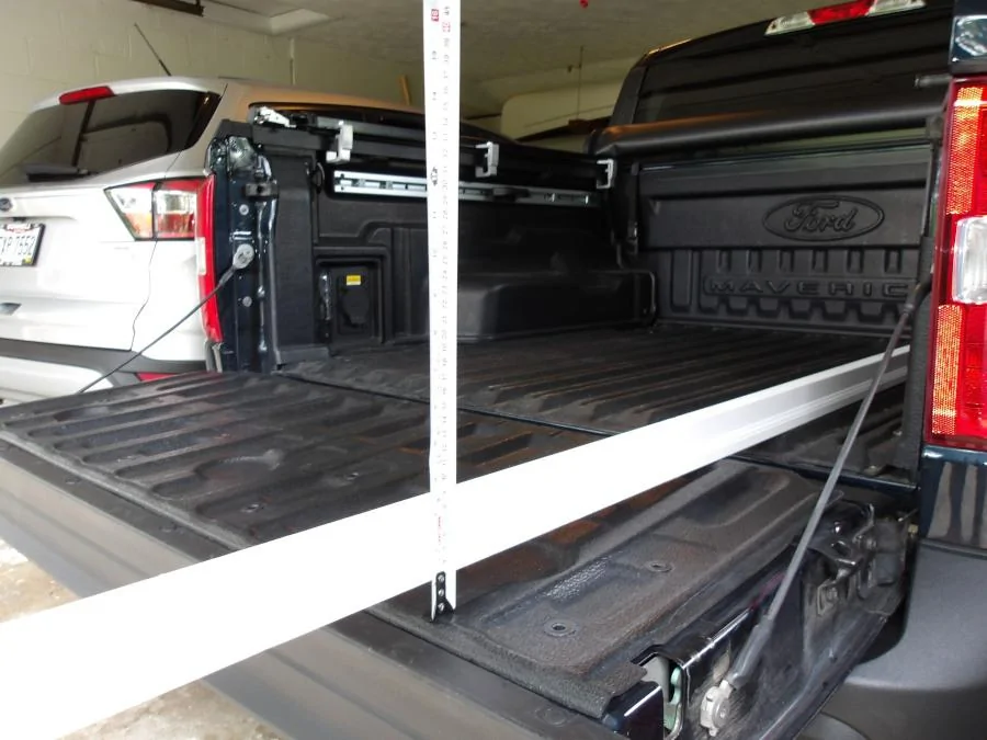 Ford Maverick Tailgate not level with bed. 100_1113_S