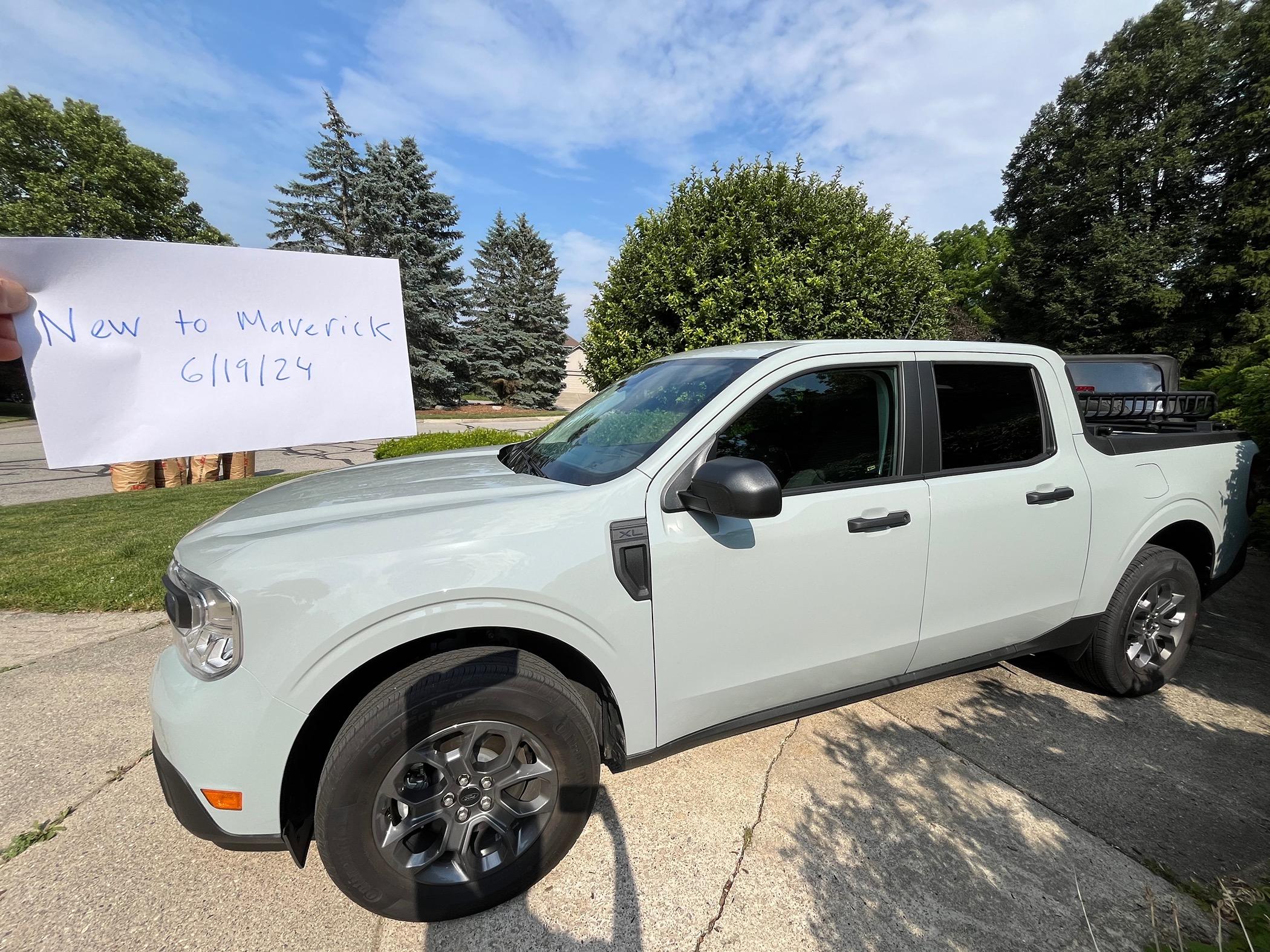 Ford Maverick 2024 XL AWD 4K tow package cactus grey $28K IMG_0068