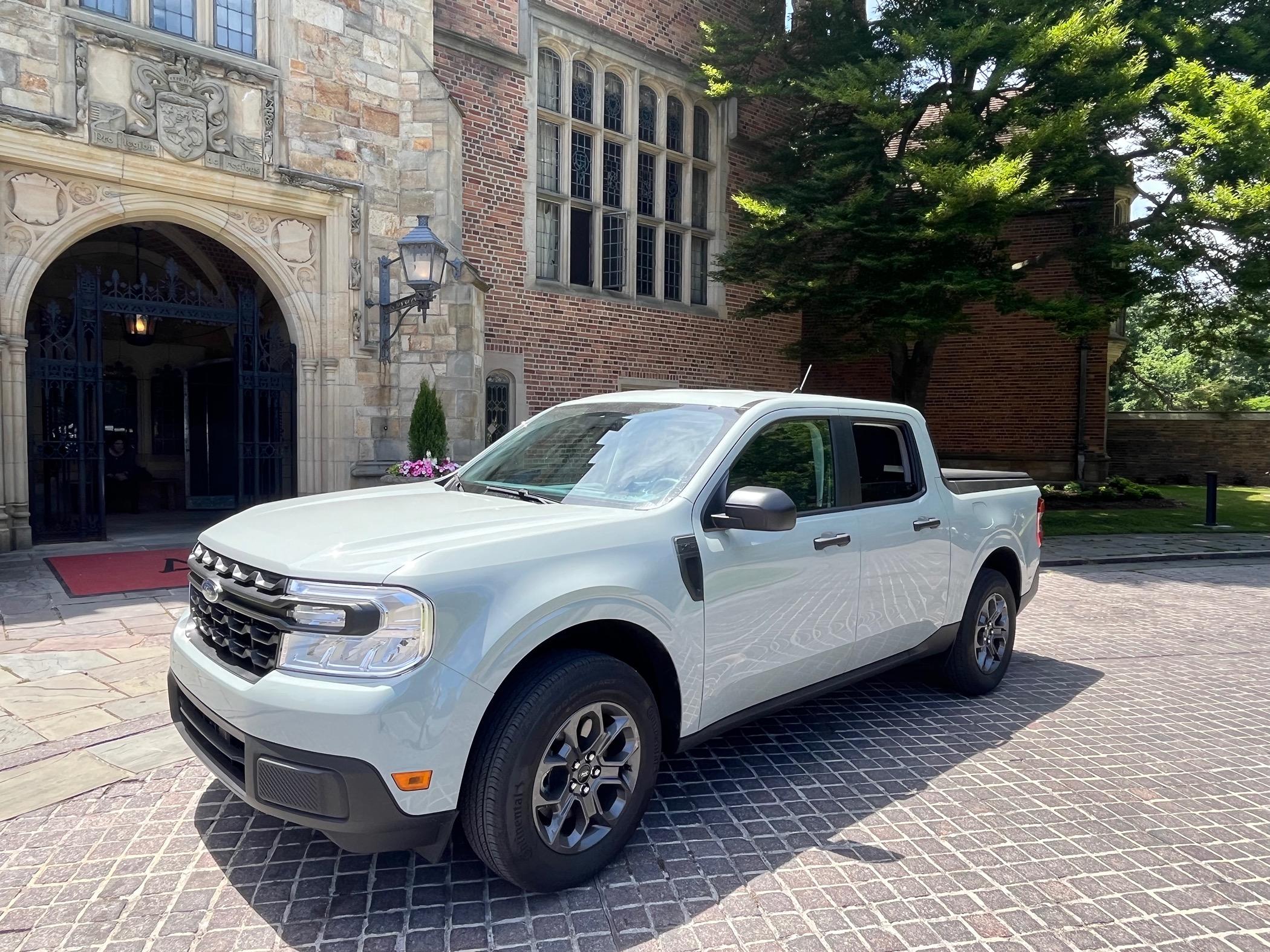 Ford Maverick 2024 XL AWD 4K tow package cactus grey $28K IMG_9841