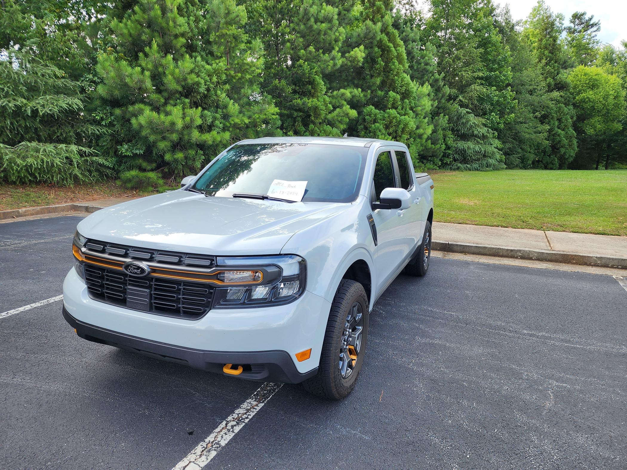 Ford Maverick 2023 Maverick Lariat Tremor, Avalanche Grey - $37,000 OBO 20240618_173441