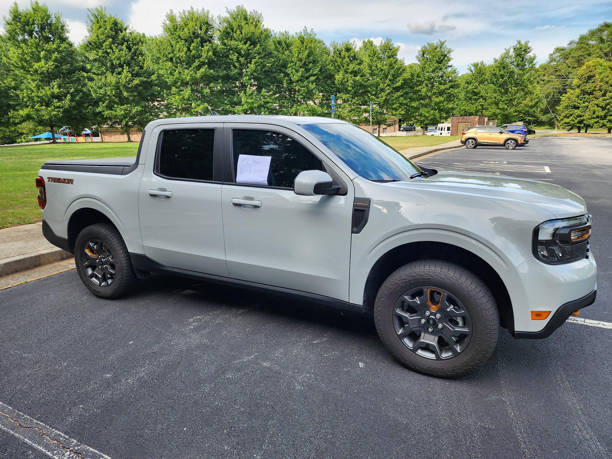 Ford Maverick 2023 Maverick Lariat Tremor, Avalanche Grey - $37,000 OBO 20240618_173528