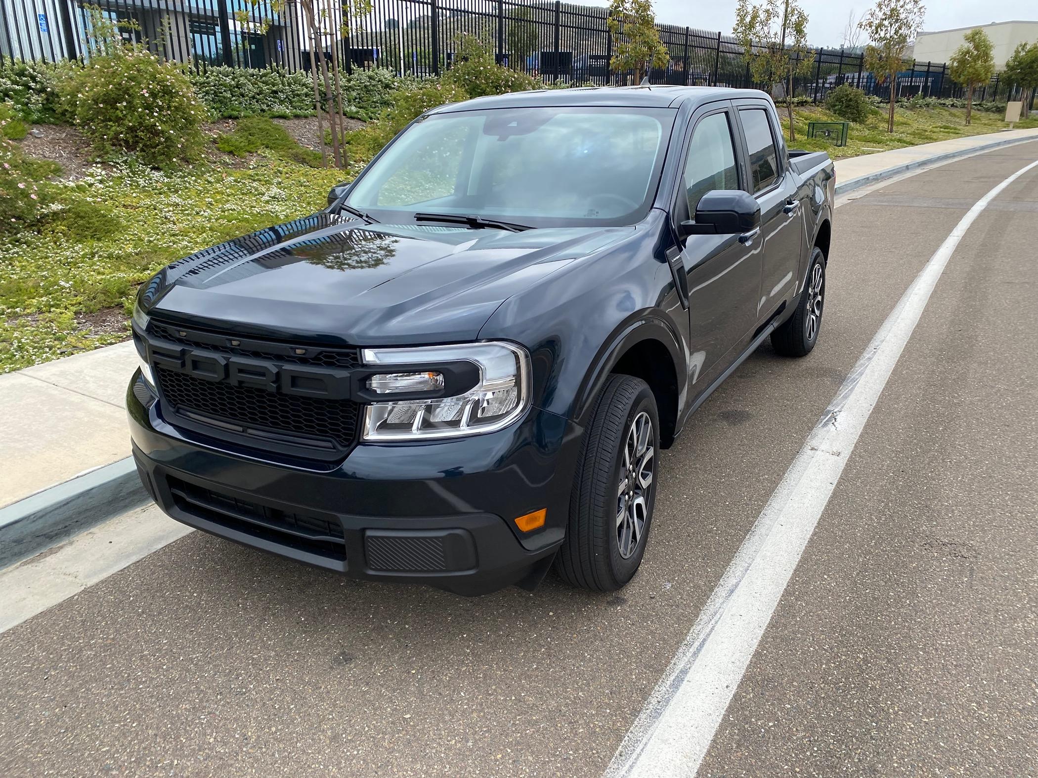Ford Maverick 2023 Hybrid Lariat ( salvage title) IMG_3668