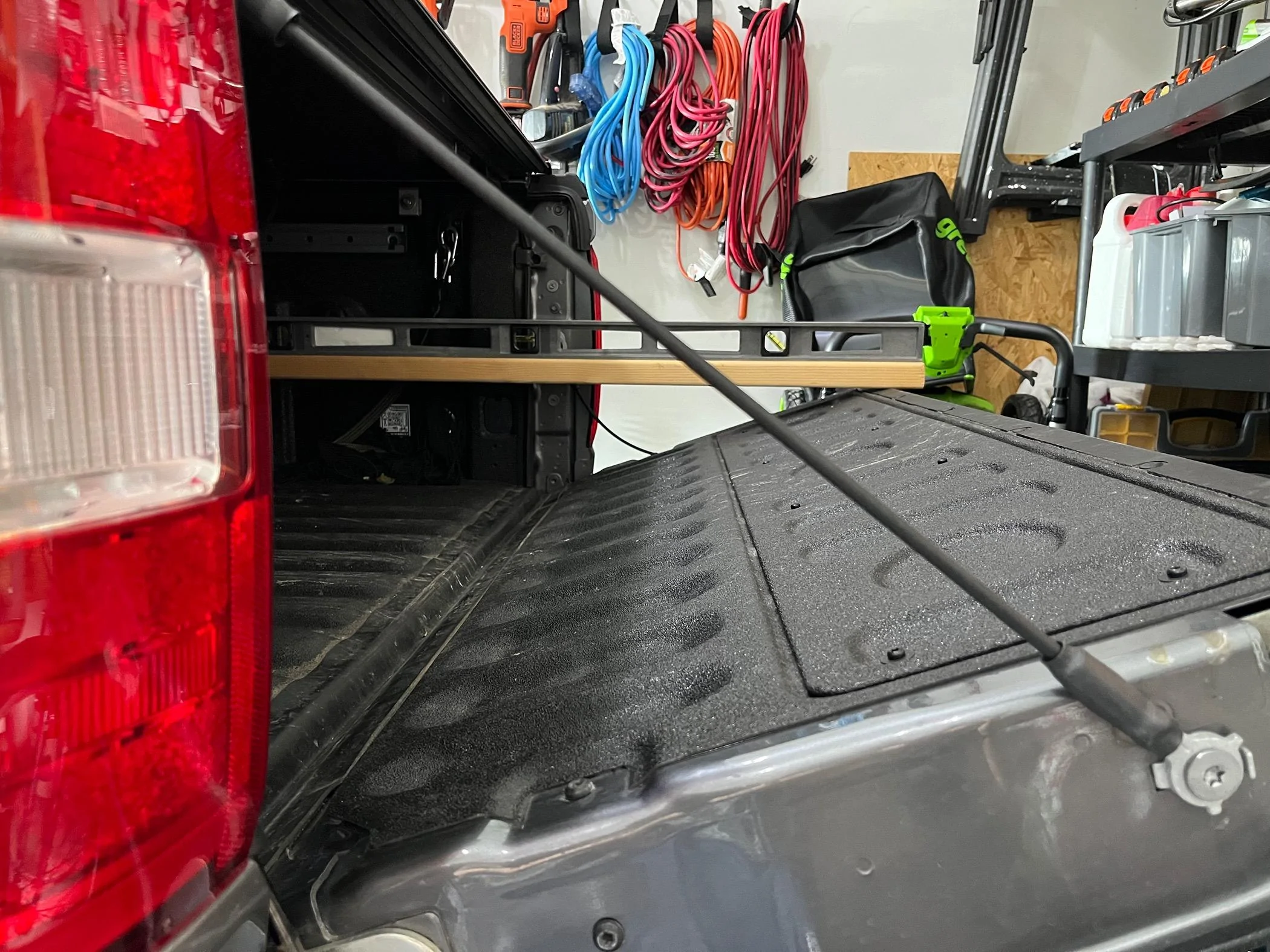 Ford Maverick Tailgate not level with bed. IMG_4005