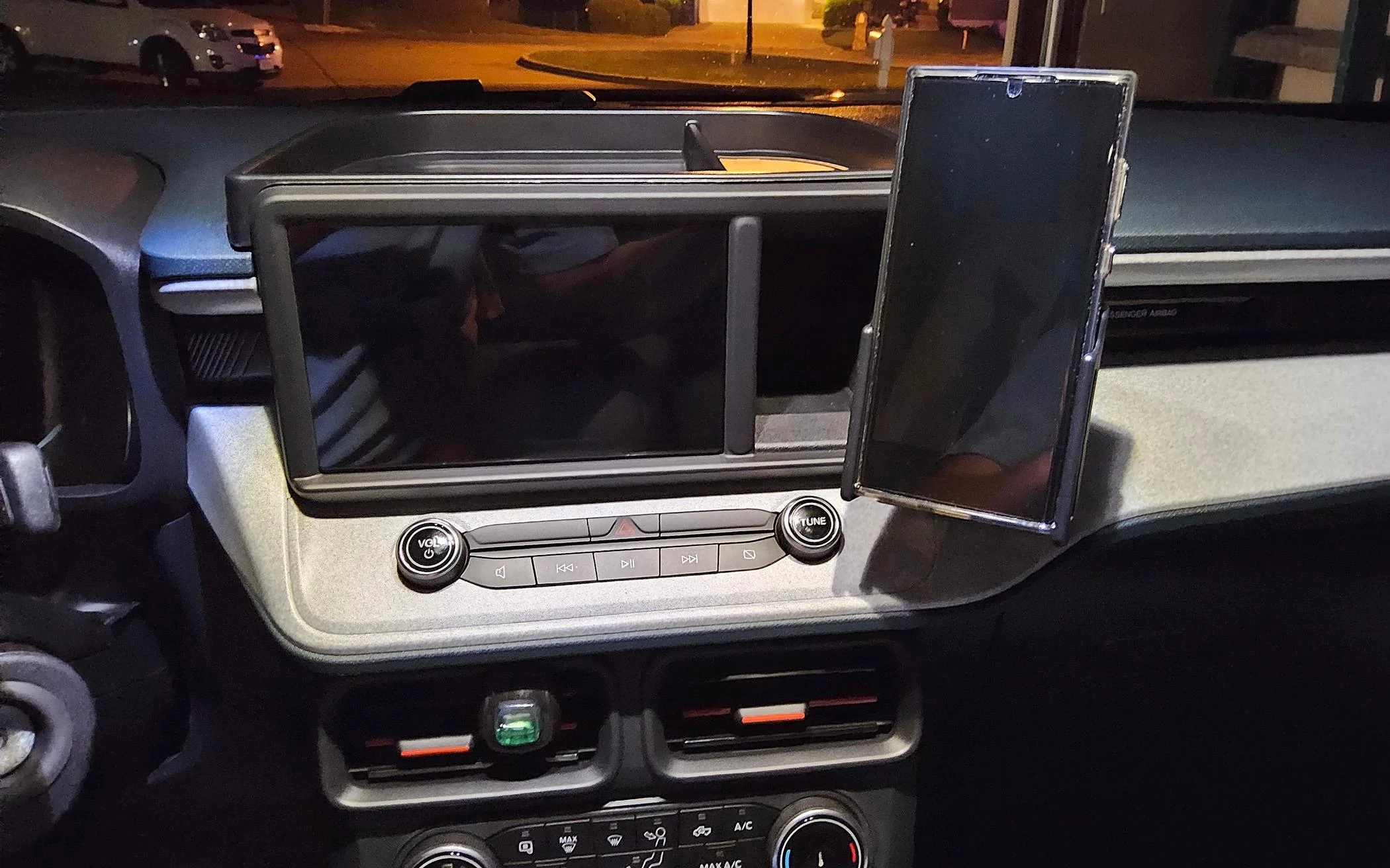 Ford Maverick Fantastic cubby insert for phones, etc. with USB ports available. 20240615_220418