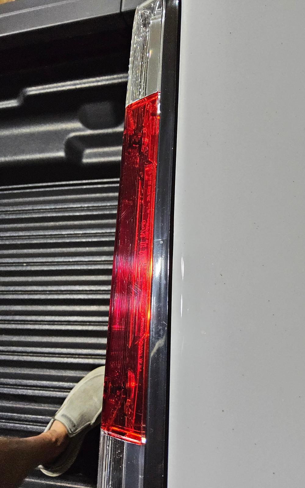 Ford Maverick Cargo lights/Third Brake light issue? 17191066241534926925975664290461