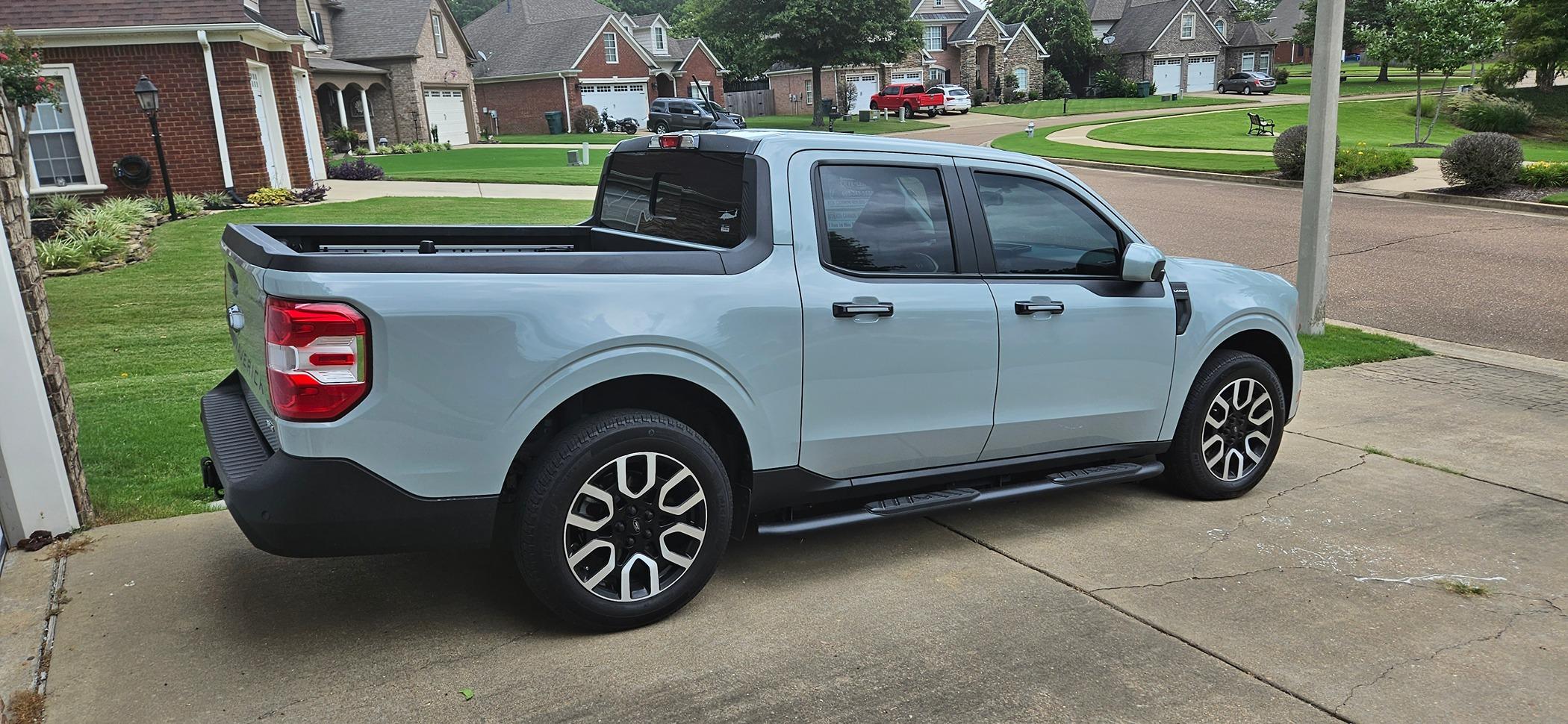 Ford Maverick 2022 Cactus Gray Maverick Lariat AWD build 20230805_165433