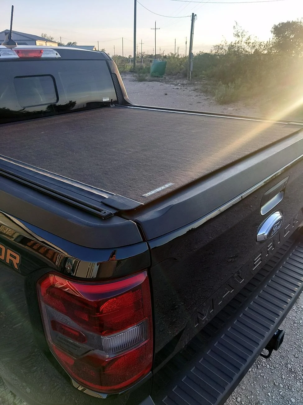 Ford Maverick Ford Tonneau Cover  - Help with tailgate bed extender KIMG0267