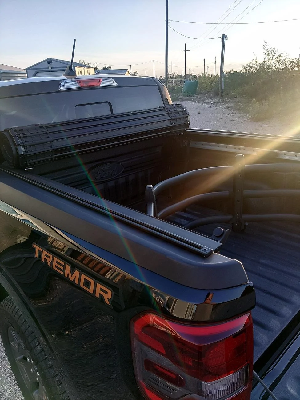 Ford Maverick Ford Tonneau Cover  - Help with tailgate bed extender KIMG0266
