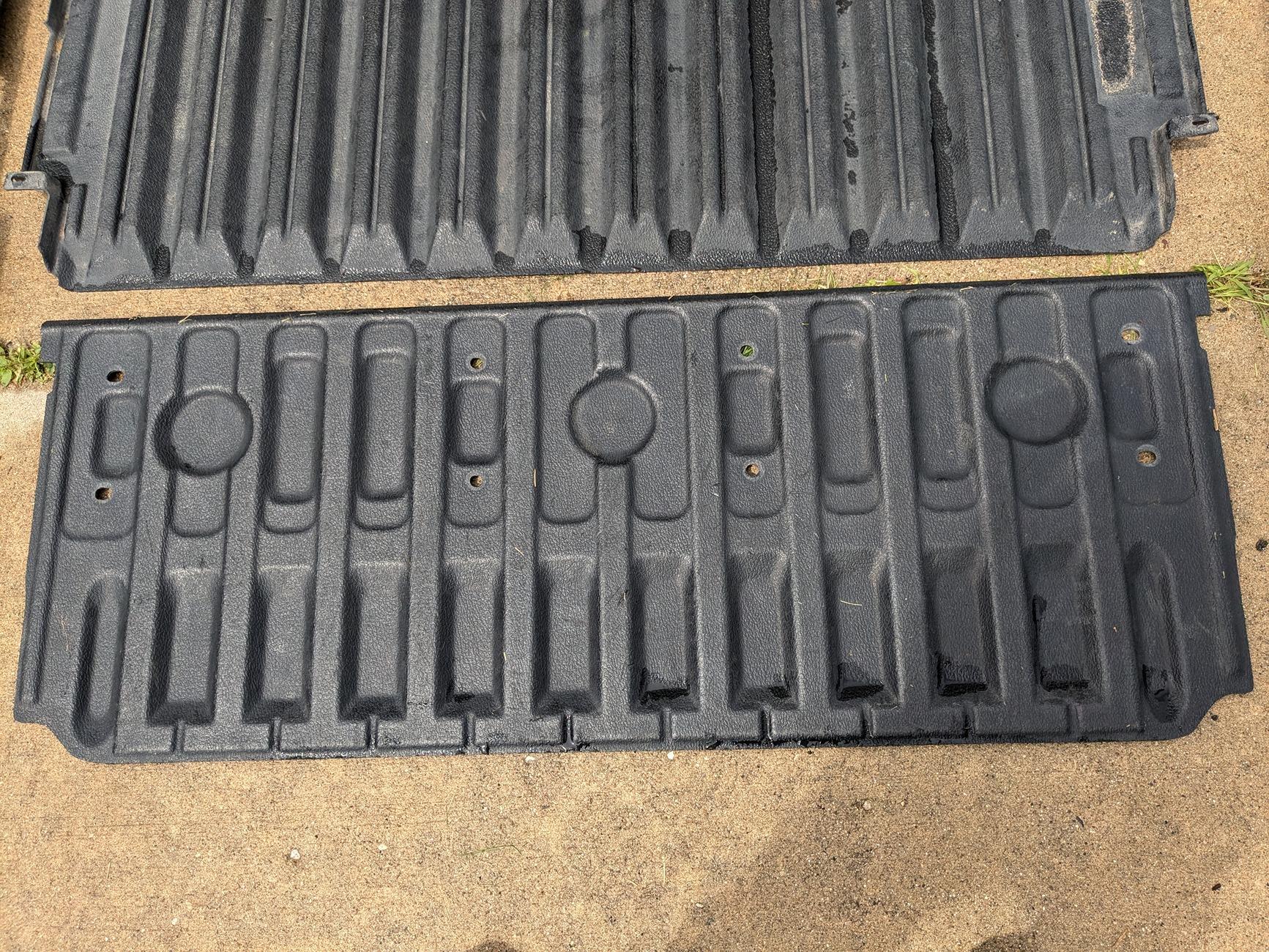 Ford Maverick Ford Factory Bed Liner - $75 REDUCED PXL_20240622_154405672