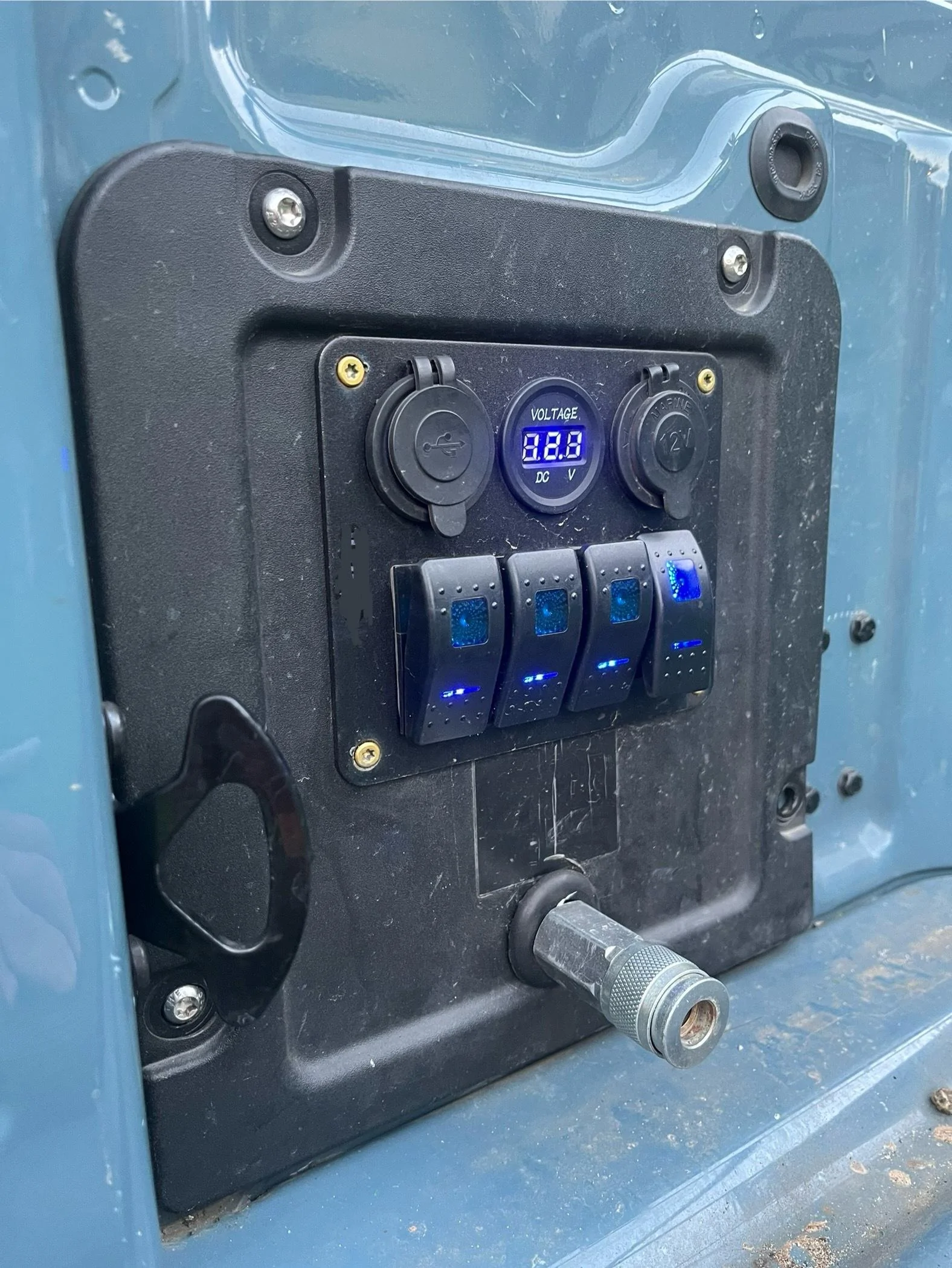 Ford Maverick Air Compressor, 1 gal tank and 12v Accessory Panel IMG_3885