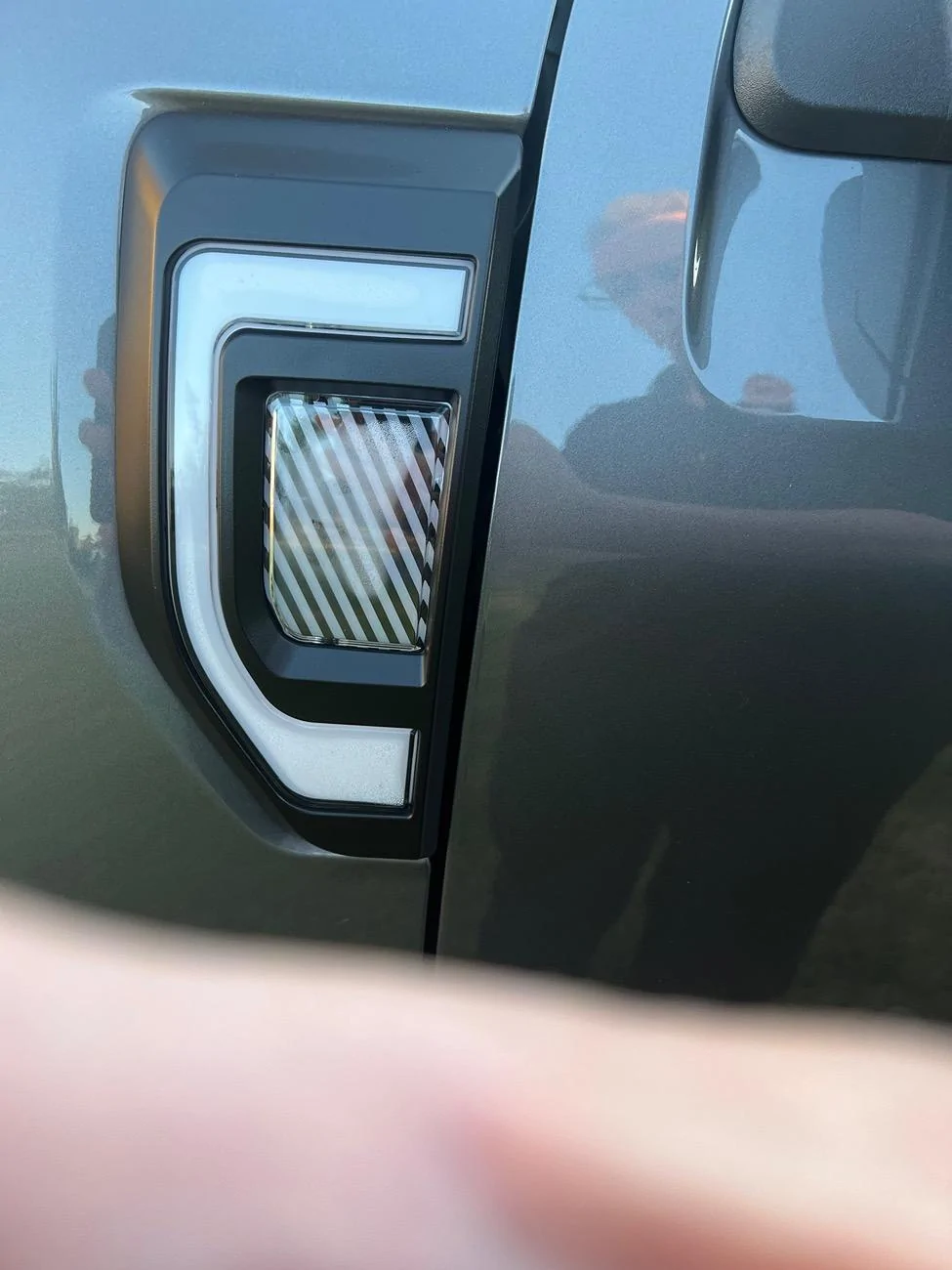 Ford Maverick Problem with Mabett Fender Turn signals IMG_3118