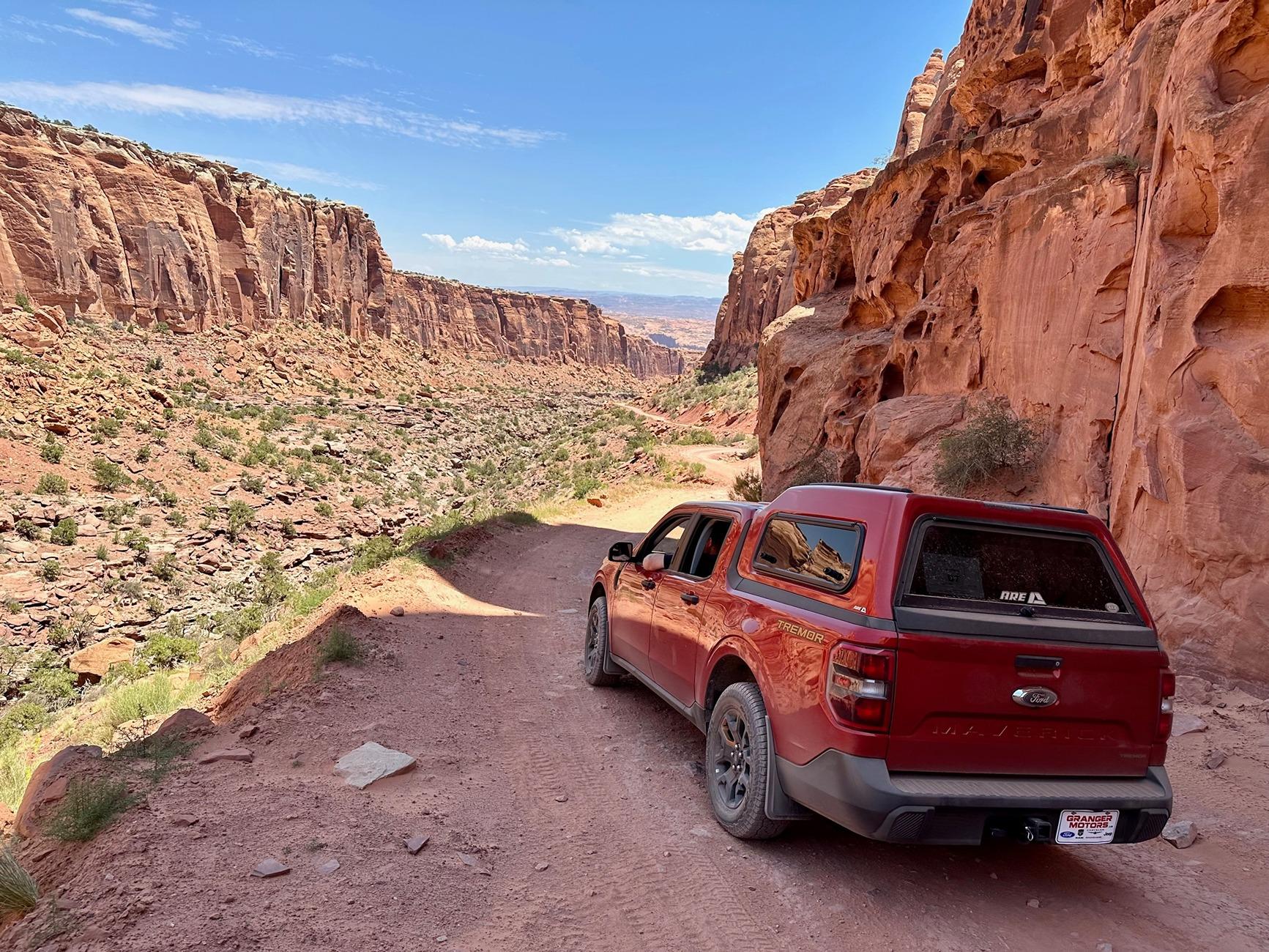 Ford Maverick White Rim Road in Tremor Maverick ✔️ IMG_3222