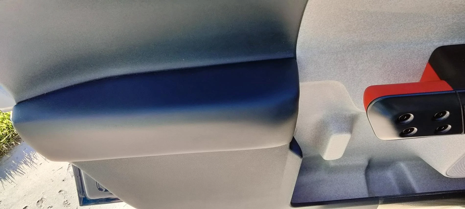 Ford Maverick Replacing/covering XL cloth upper door panel areas... IMG20240707175127