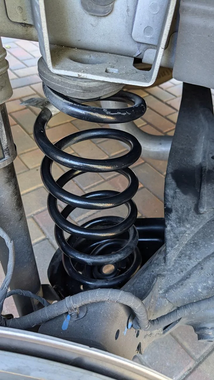 Ford Maverick Review: Air Lift 1000 Air Bag Spring Kit For Hybrid FWD PXL_20240619_002134262