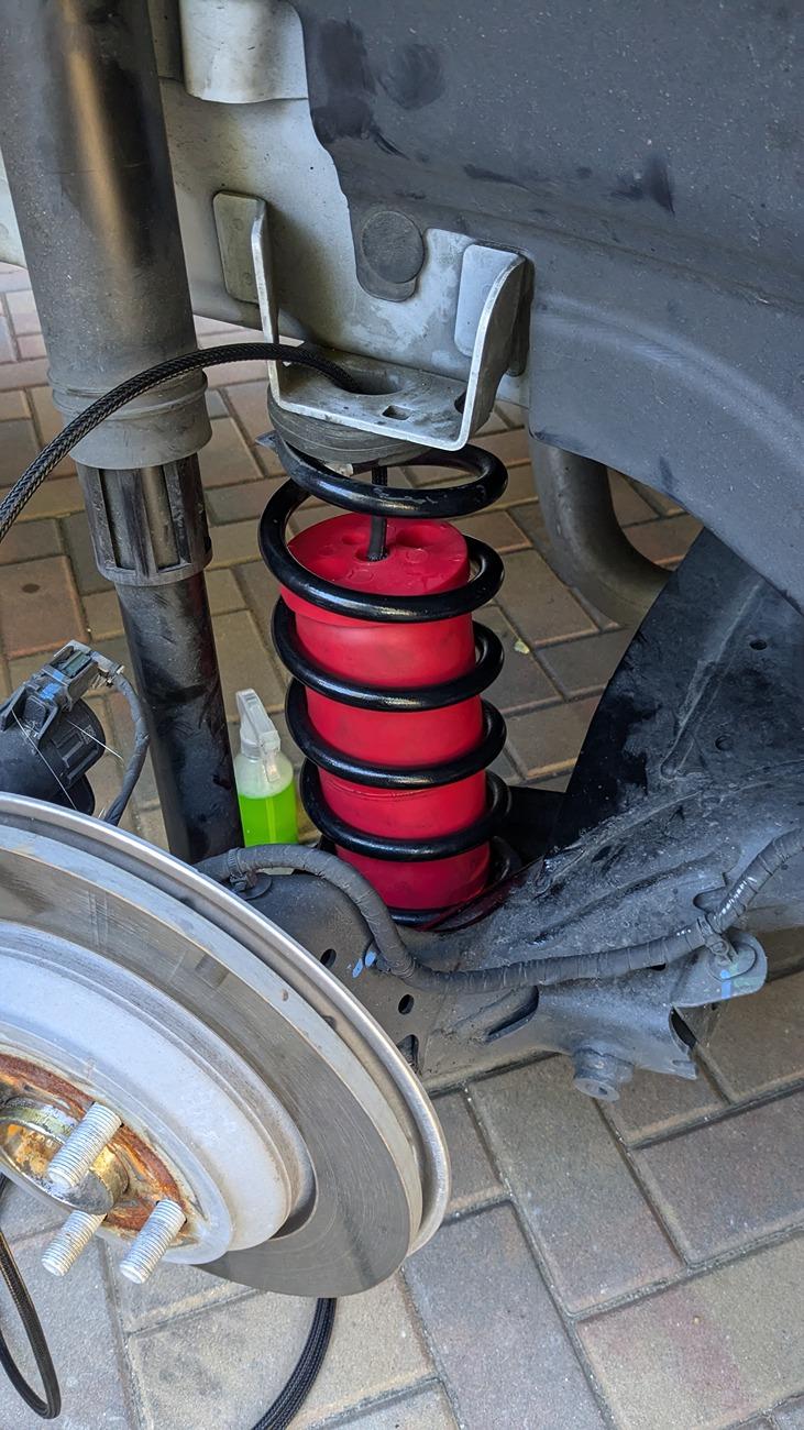 Ford Maverick Review: Air Lift 1000 Air Bag Spring Kit For Hybrid FWD PXL_20240619_003816942