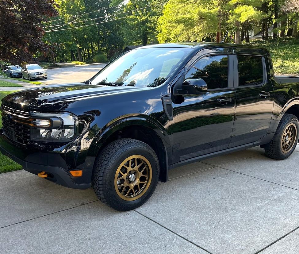 Ford Maverick 2024 Black Maverick Lariat Tremor w/ Aftermarket Wheels IMG_7117