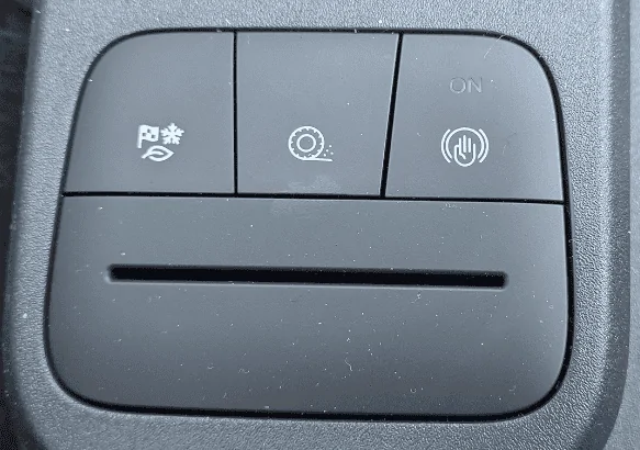 Ford Maverick Good use for slot in floor console 1720566493591-j3