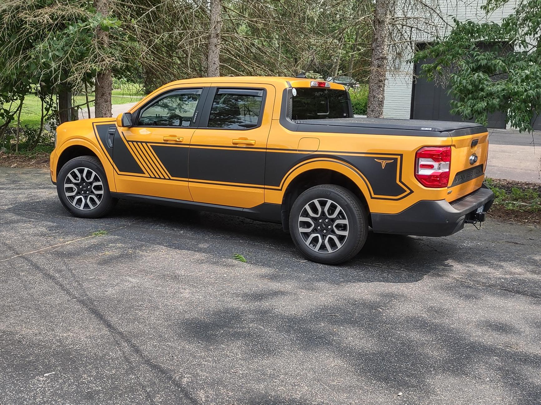 Ford Maverick Added some Carbonized Gray and Matte Black graphics to our 2024 Maverick IMG_20230711_154613778_HDR